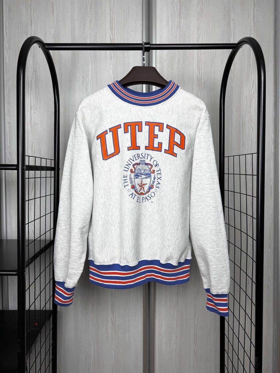 Vintage Vintage UTEP University Texas El Paso Sweatshirt 90s College Size US L / EU 52-54 / 3 - 1 Thumbnail