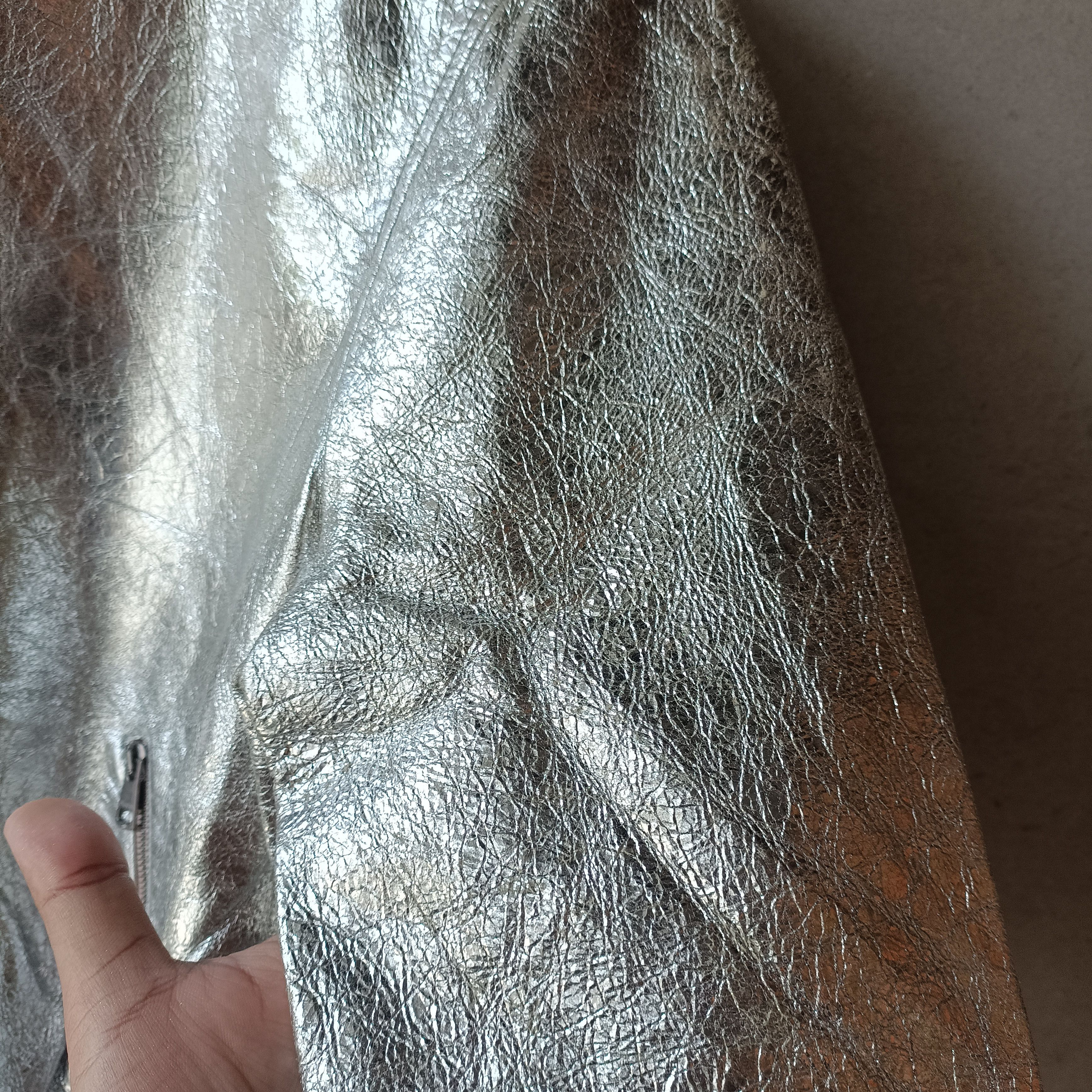 Gucci GUCCI Silver Crackle Leather Jacket in size 44IT(S) hs Size US S / EU 44-46 / 1 - 11 Thumbnail