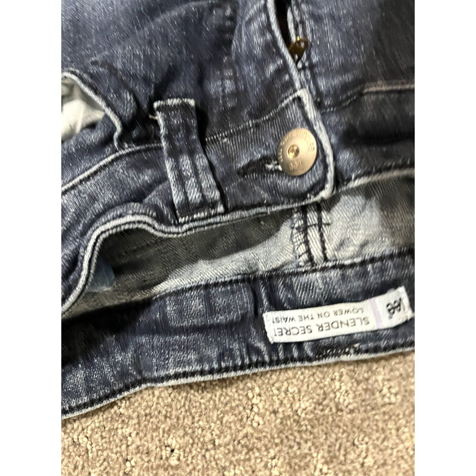 Lee Lee Jeans Women 26 Blue Denim Bootcut Slender Secret Low Rise 26x27 Slim Classic 5-Pocket Denim Jeans Size 26" / US 2 / IT 38 - 5 Thumbnail