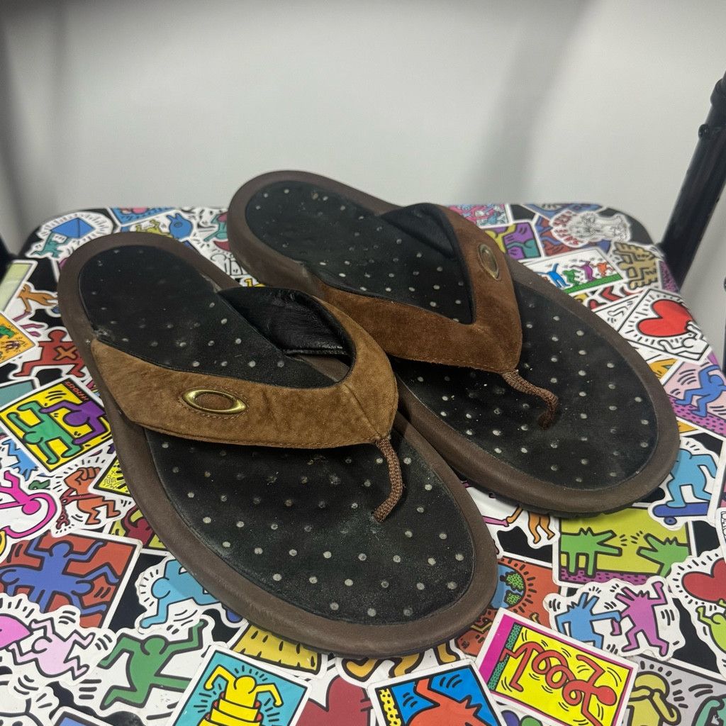 Oakley Oakley Software Brown Leather Flip Flops Size US 12 / EU 45 - 2 Thumbnail
