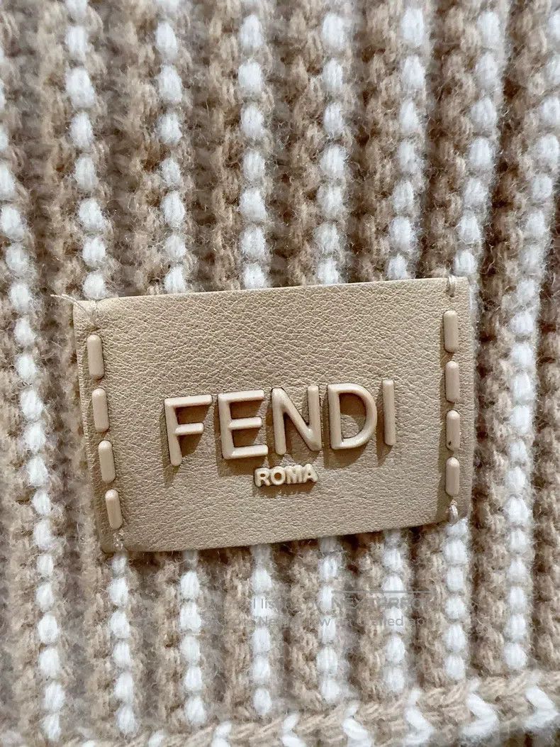 Fendi Fendi Scarf Size ONE SIZE - 2 Thumbnail