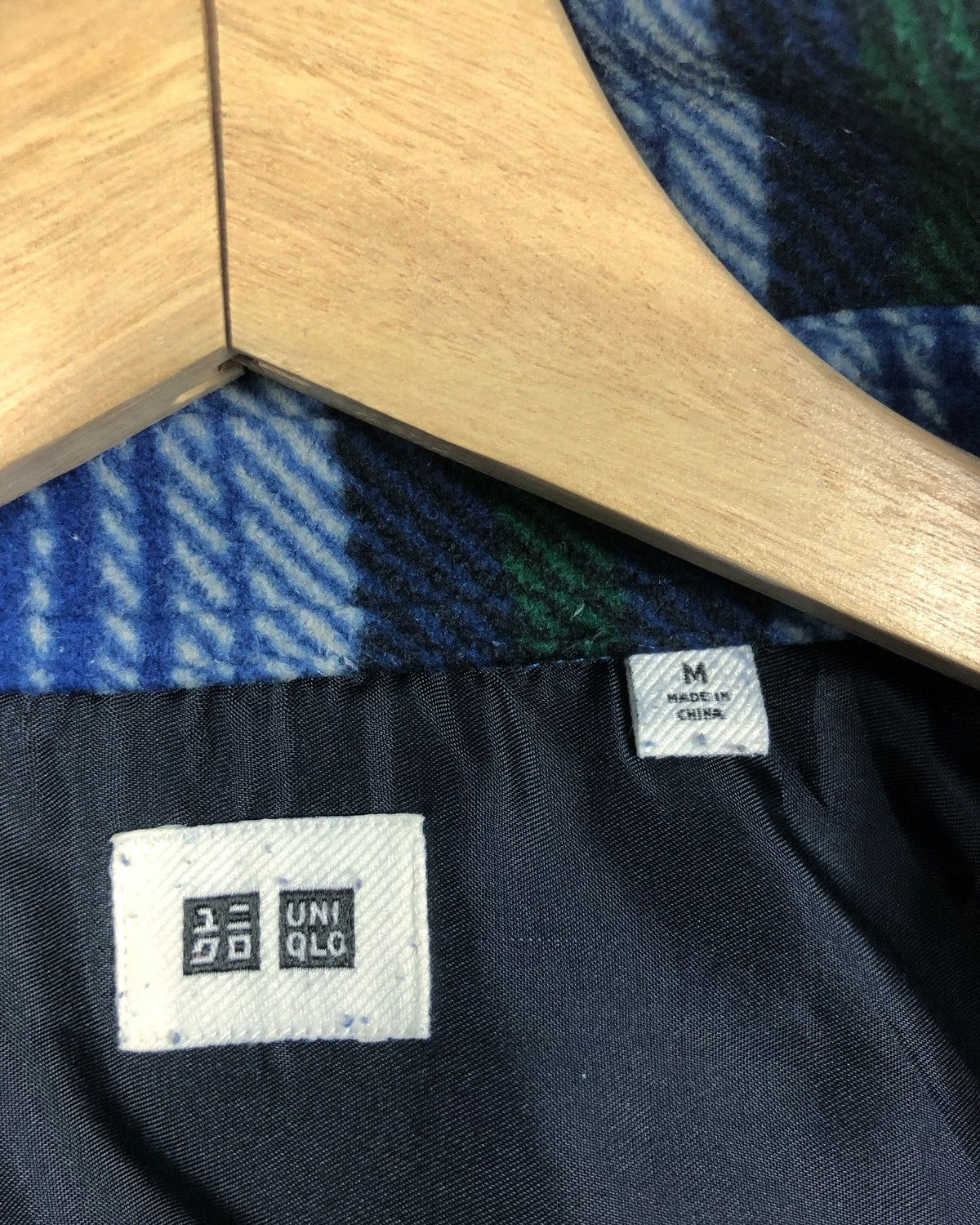 Uniqlo Rare Uniqlo Fleece Flannel Button Ups Shirt Size US M / EU 48-50 / 2 - 8 Thumbnail