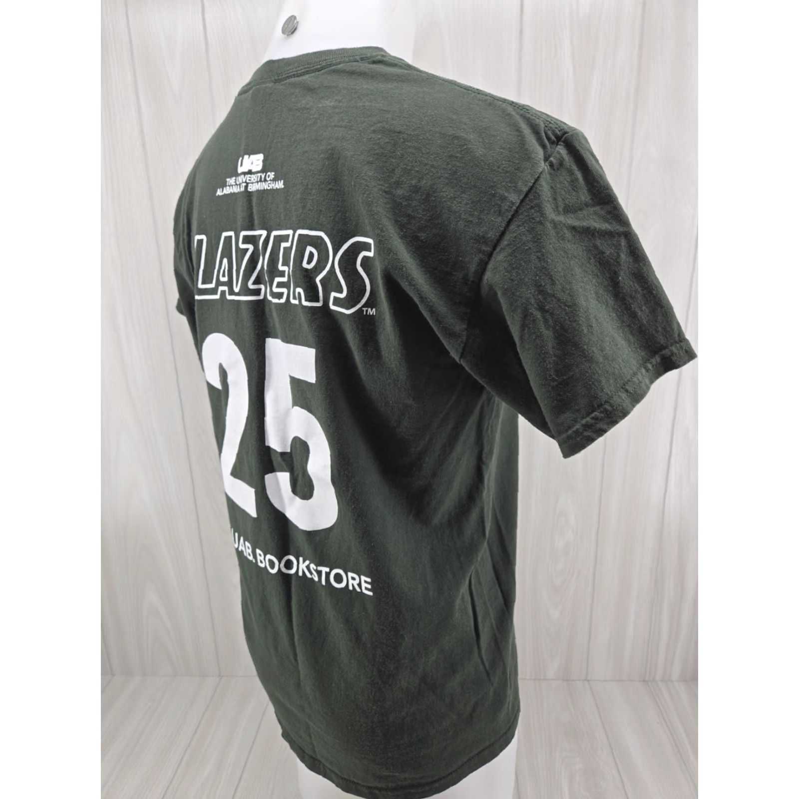 Gildan VINTAGE University of Alabama at Birmingham Blazers Green 2025 Short Sleeve T-Shirt Mens L Green University 90s Event Theme T-Shirt Size US L / EU 52-54 / 3 - 7 Thumbnail