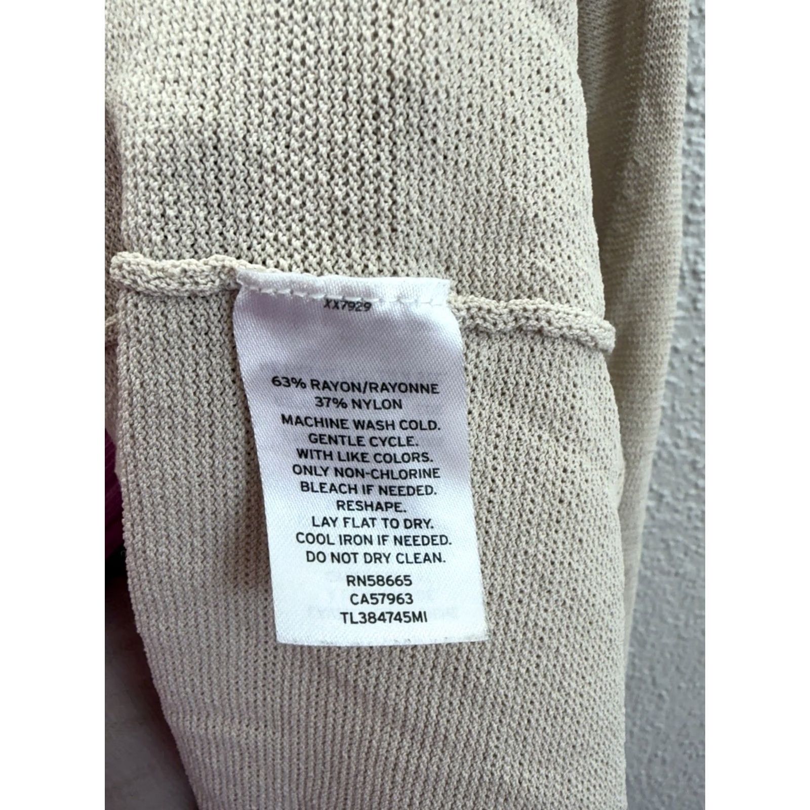 Vintage Leith Womens Tank Top Size XXL Tan Sleeveless Deep Cut Neck Thin Shirt Adult X Large Brown Sleeveless Strap Knit Casual Party/Cocktail Travel Womens Size XXL / US 16-18 / IT 52-54 - 4 Thumbnail