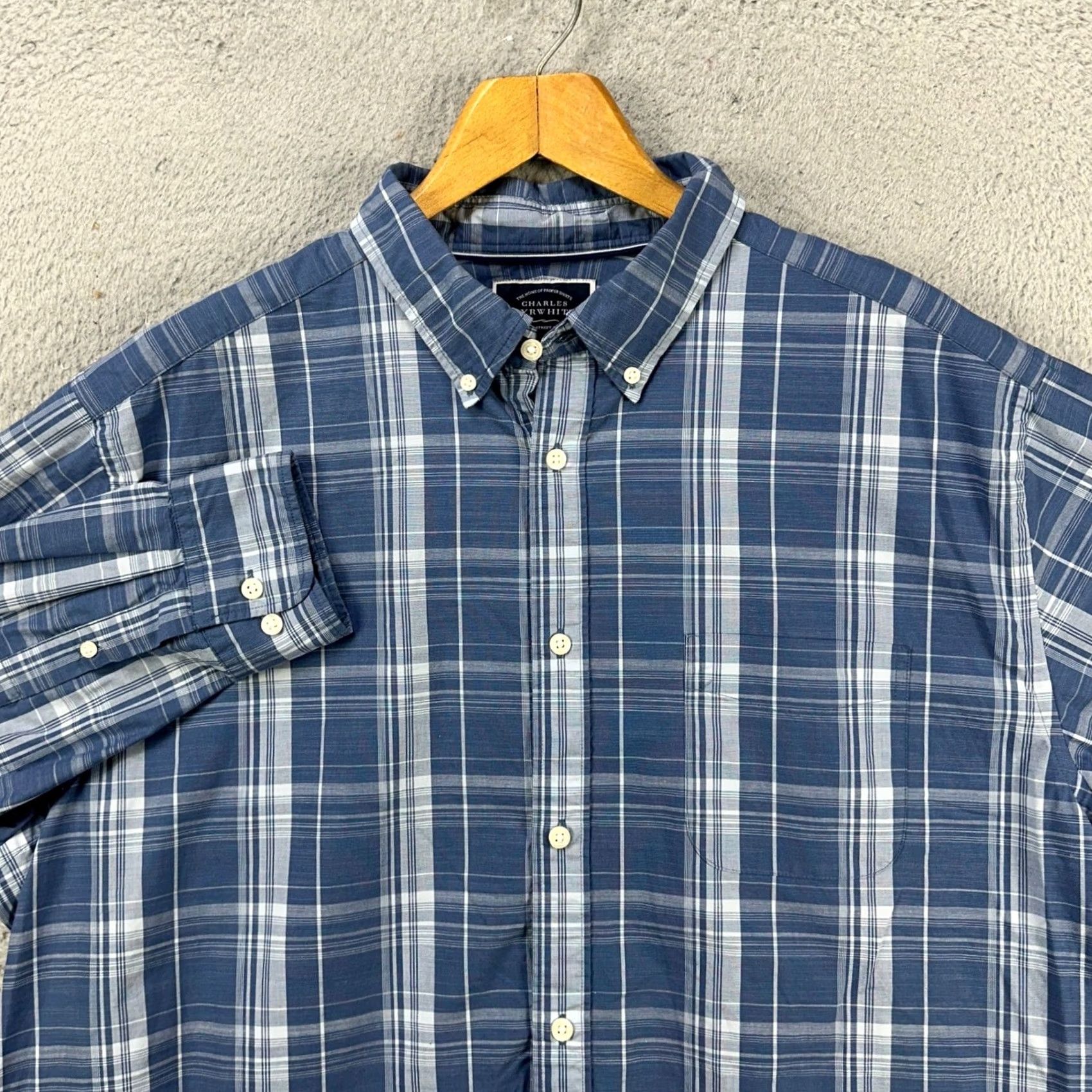 Charles Tyrwhitt Charles Tyrwhitt Shirt Button Down Mens 2XL Blue White Plaid Pocket Classic Fit Size US XXL / EU 58 / 5 - 2 Thumbnail