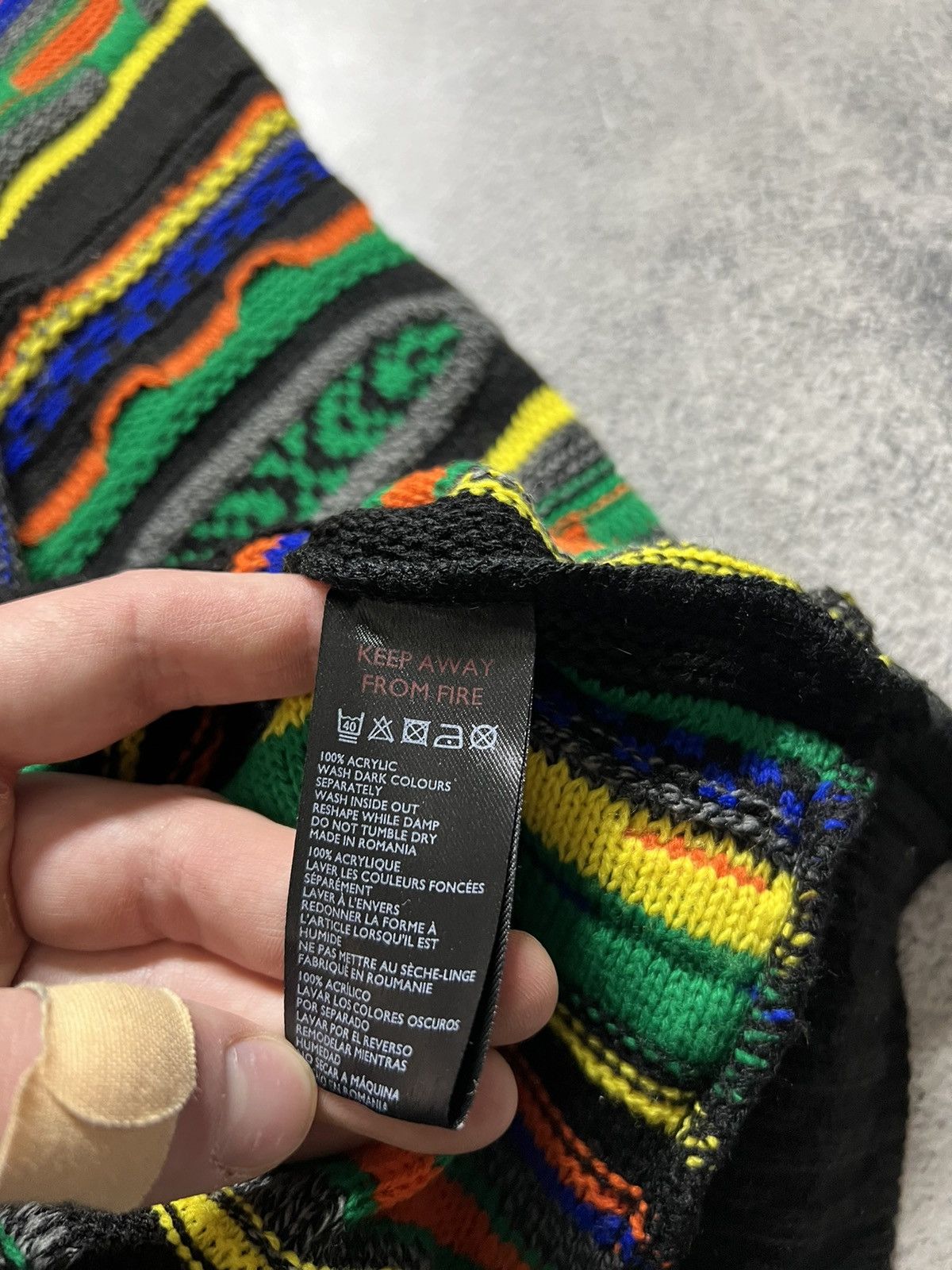 Coogi × Vintage Vintage Y2k Coogi Style Acrylic Sweater 00’s Size US L / EU 52-54 / 3 - 8 Thumbnail