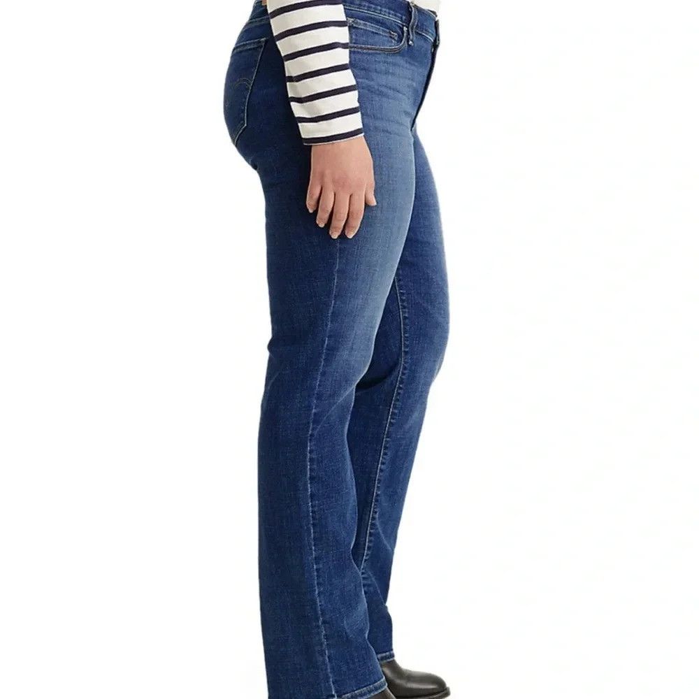 Levi's Levi's Trendy Plus Size Classic Straight Leg Jeans Size 22" - 3 Thumbnail
