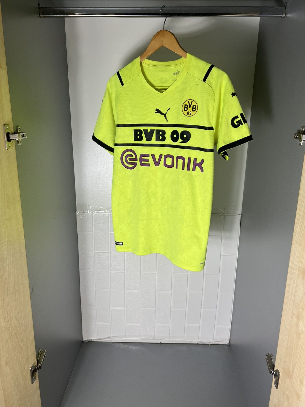 Puma VINTAGE PUMA FC BORUSSIA DORTMUND GERMANY SOCCER JERSEY Y2K Size US M / EU 48-50 / 2 - 8 Thumbnail