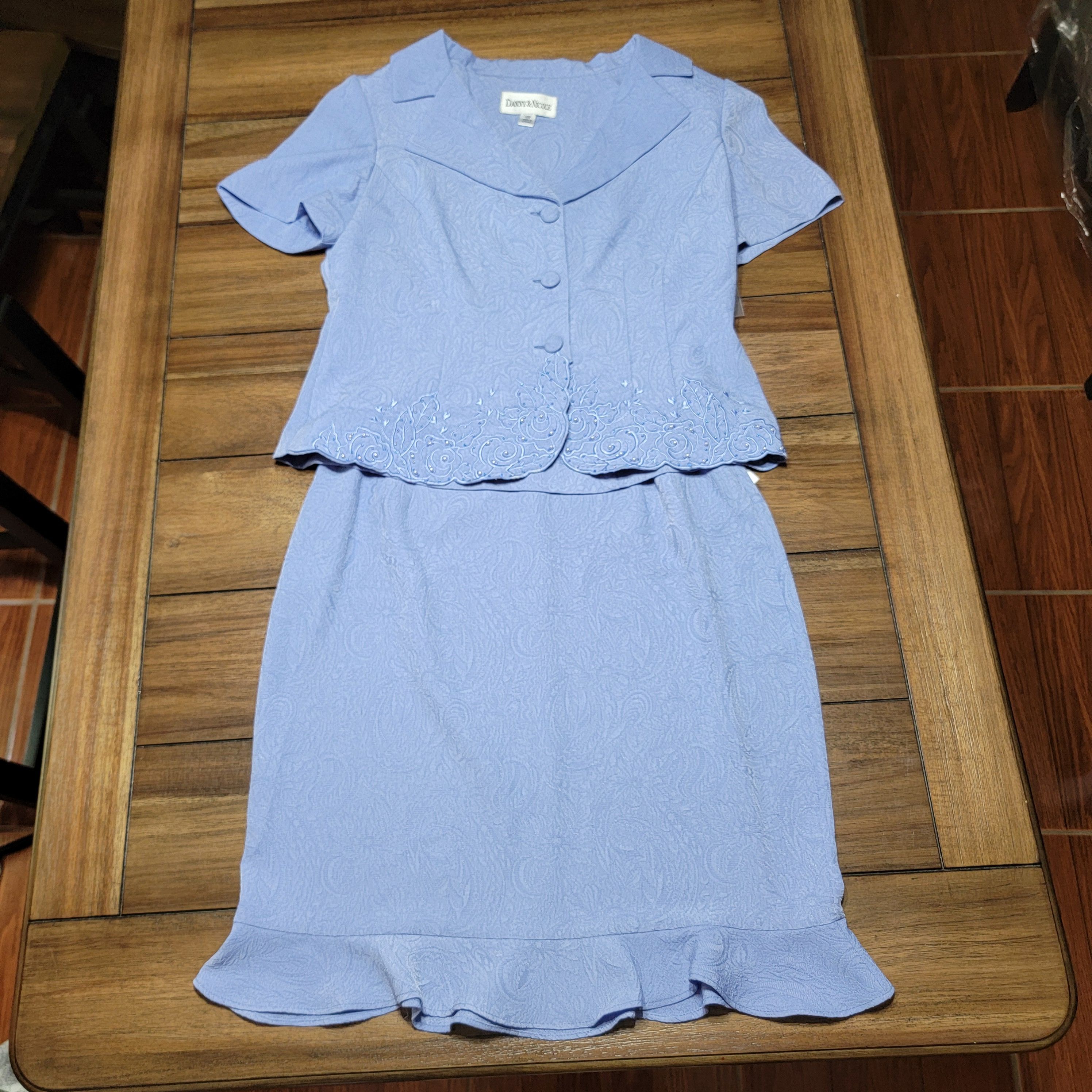 Other Danny & Nicole 2 Pc Lavender Top & Skirt - Size 10P NWT Size L / US 10 / IT 46 - 1 Thumbnail