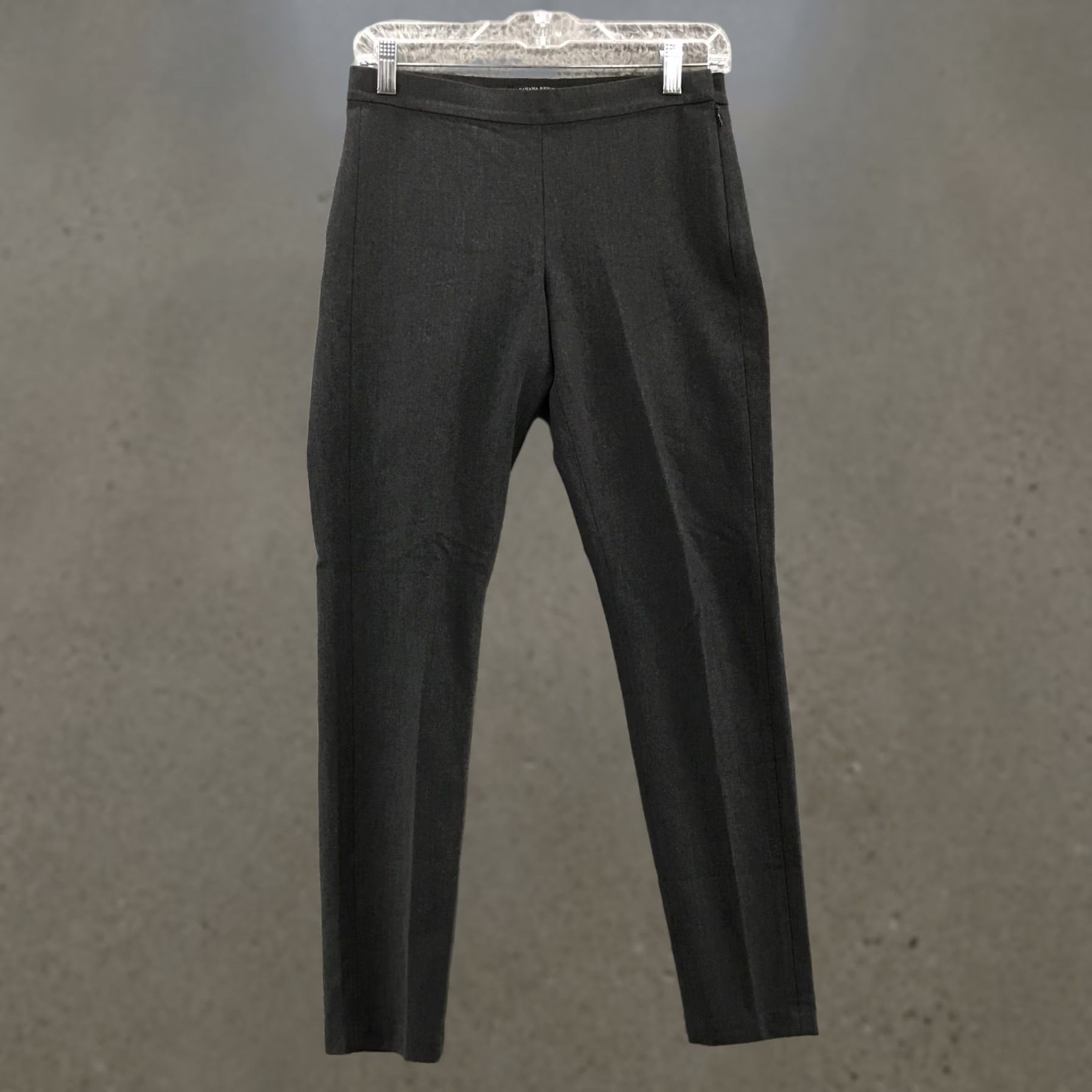 Banana Republic Banana Republic Dress Pants Womens 2 Gray Mid Rise Zip Skinny Flat Front Dress Pants Women Zip Mid Rise Gray Banana Republic Dress Pants Women 2 Size 26" / US 2 / IT 38 - 1 Thumbnail