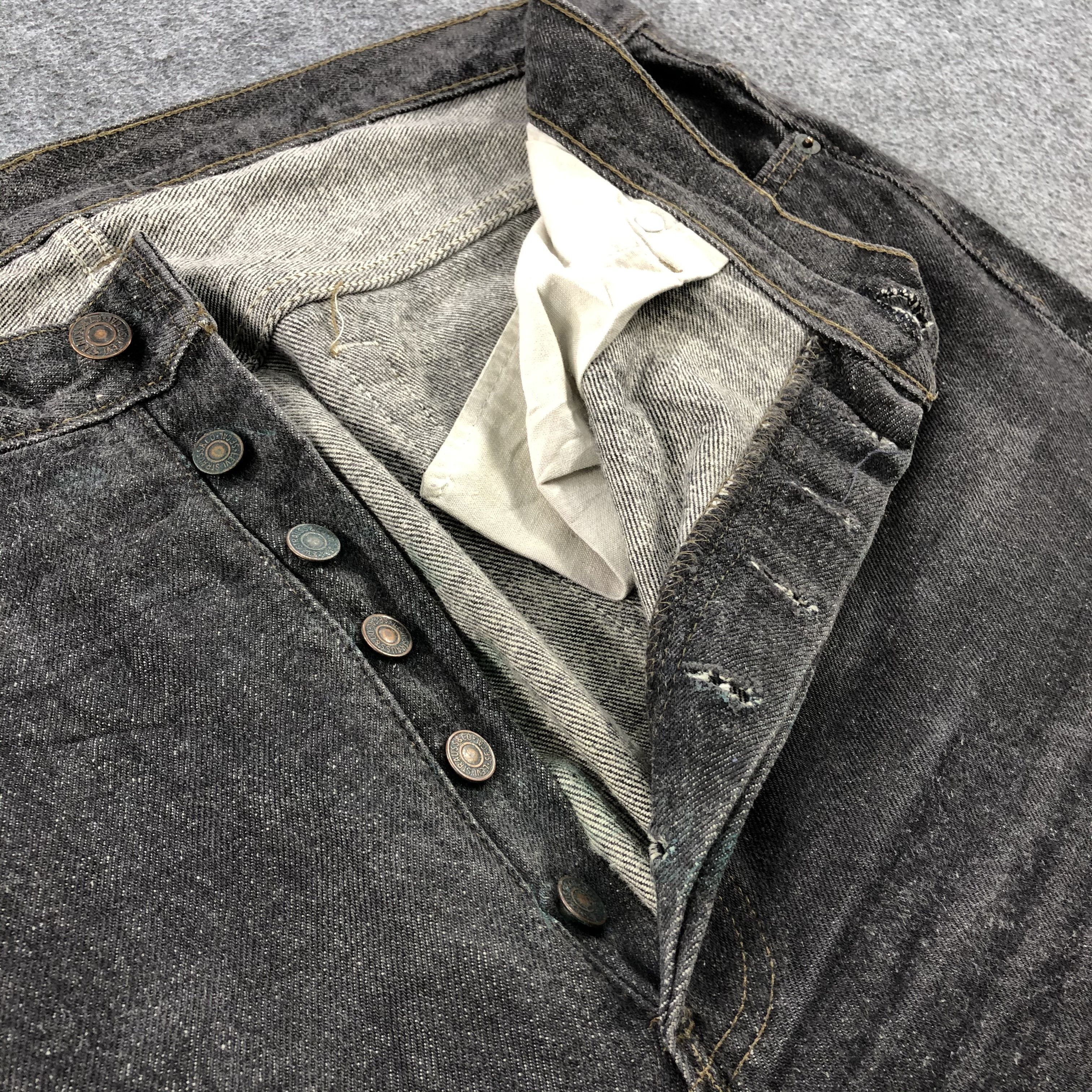 Levi's Vintage 90s Distress Levis 501 Black Jeans-JM1598 Size US 38 / EU 54 - 9 Thumbnail