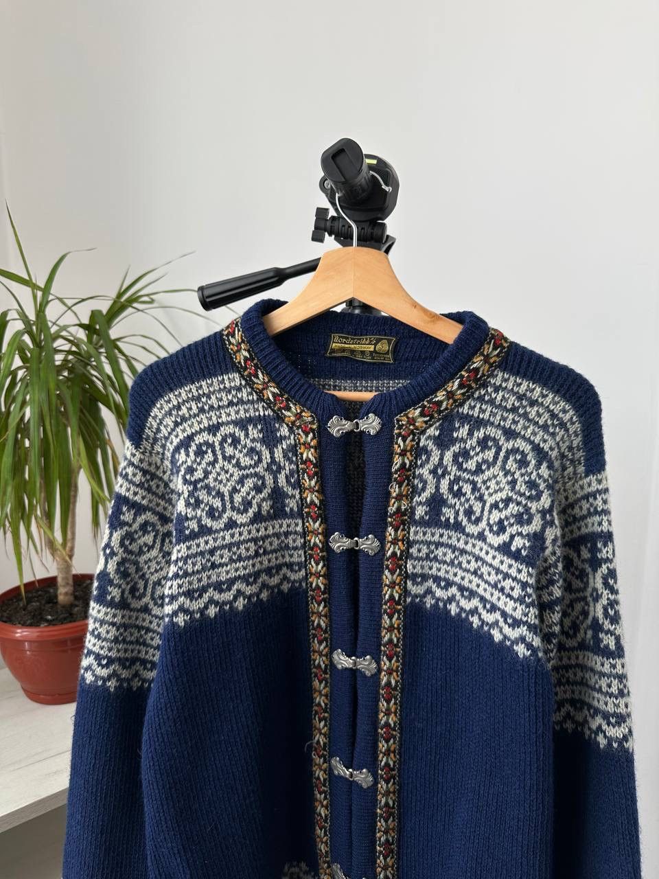 Vintage Vintage Nordsrikk Norway Wool Blue Cardigan Sweater Size US M / EU 48-50 / 2 - 16 Thumbnail