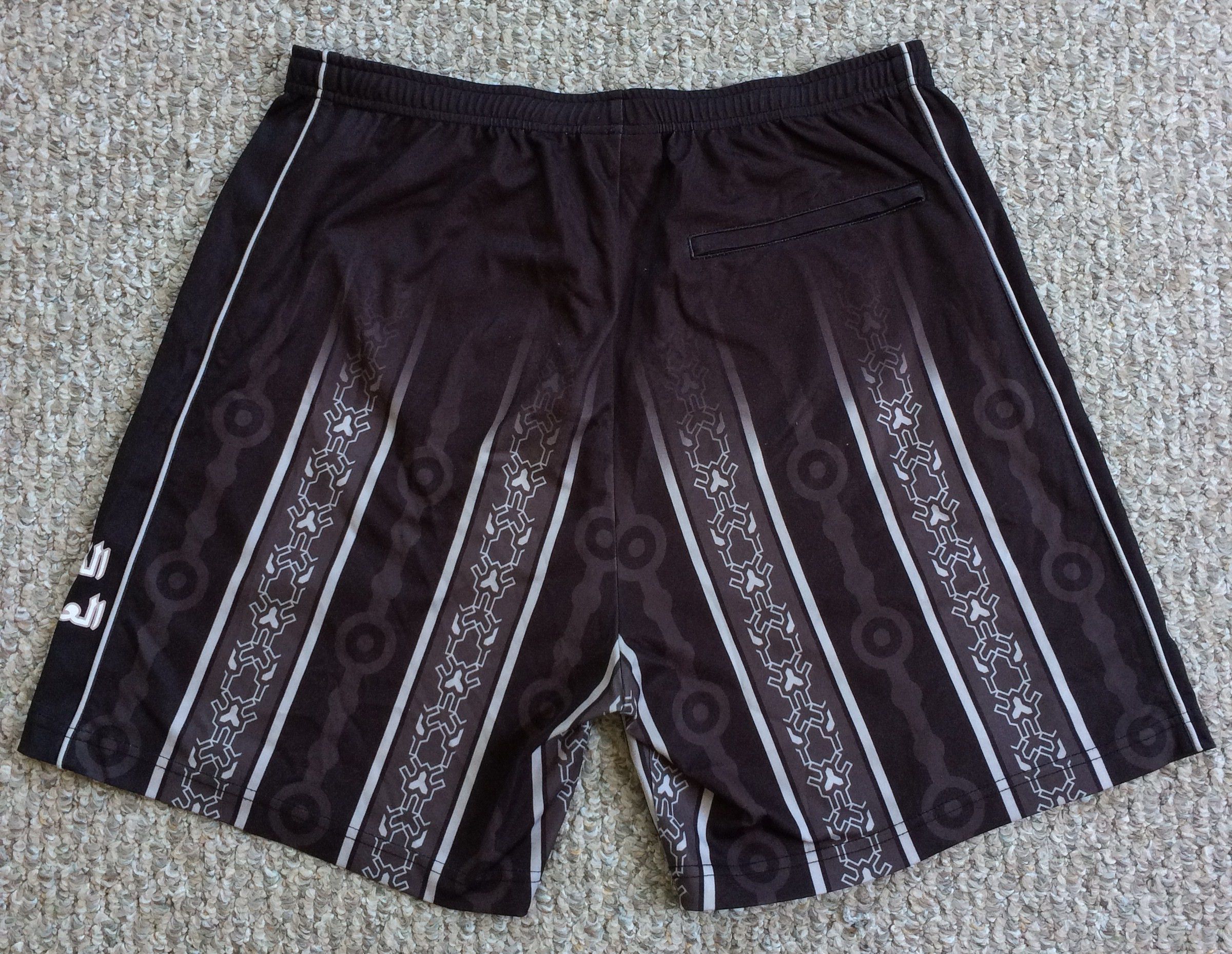Supreme S/S 2021 Supreme Arabic Soccer Shorts Size US 32 / EU 48 - 5 Thumbnail