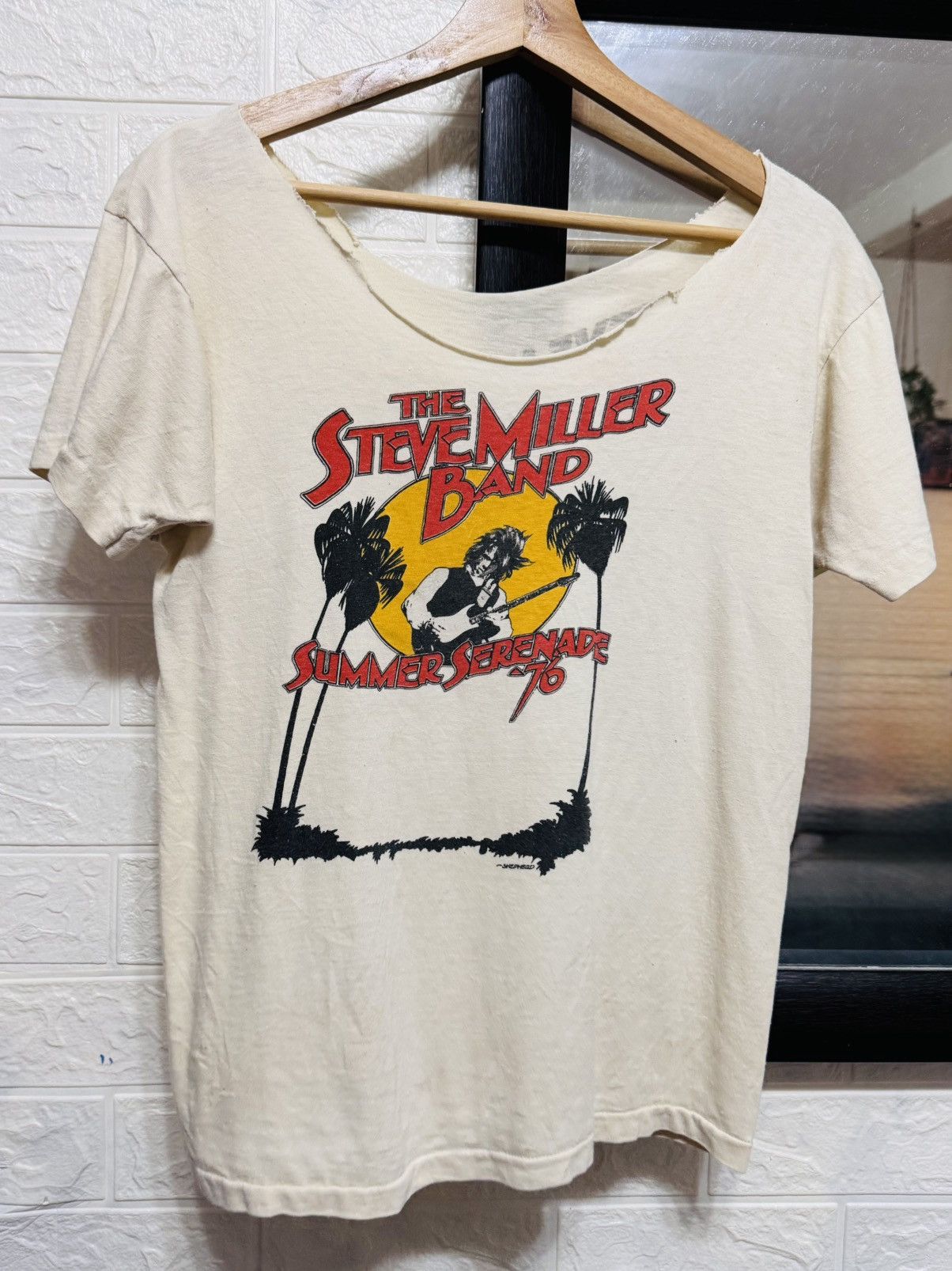 Band Tees Vintage Rare 1976 The Steve miller Band thrashed tees Size US S / EU 44-46 / 1 - 1 Thumbnail