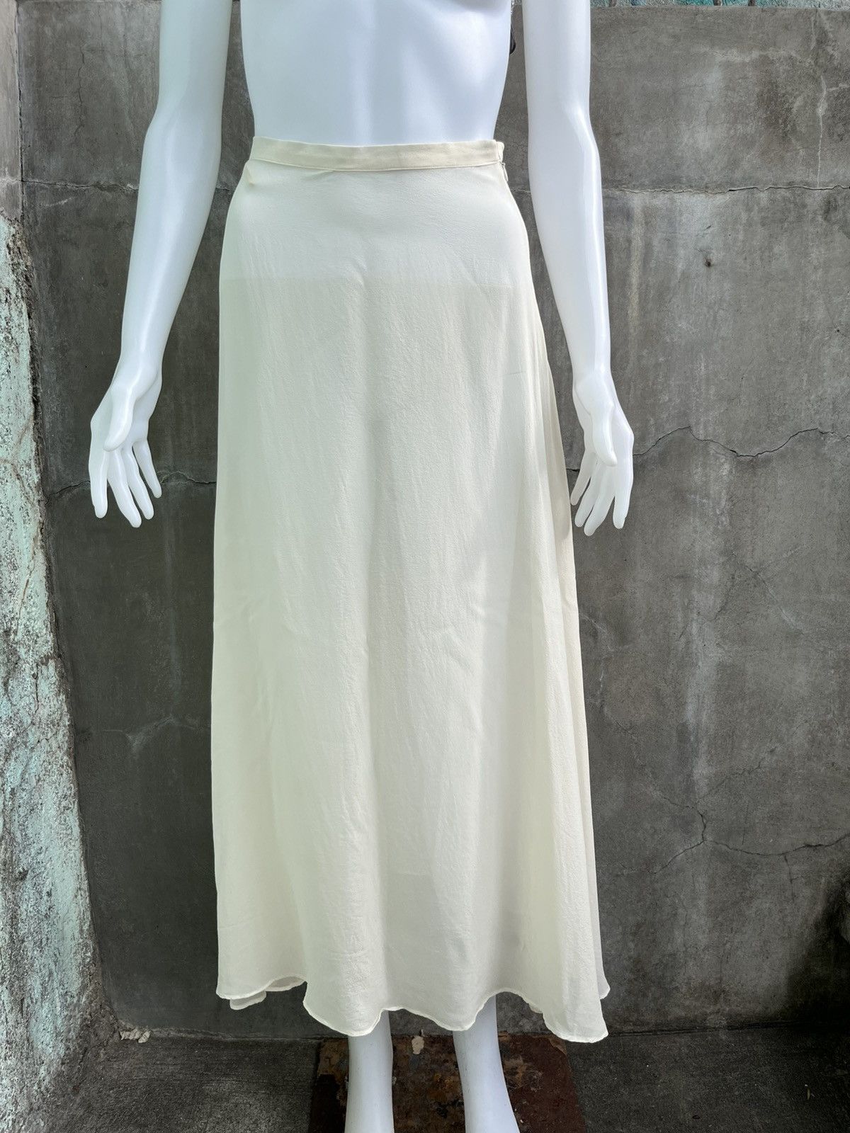 Dior Silk Maxi Skirt Size 27" / US 4 / IT 40 - 1 Thumbnail