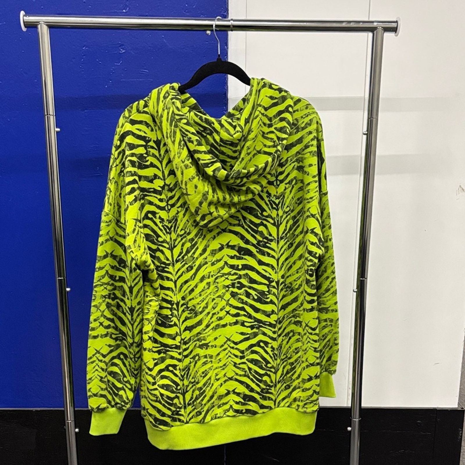 John Richmond NWT John Richmond Neon Green Zebra Sweater unisex Size S Size S / US 4 / IT 40 - 5 Thumbnail