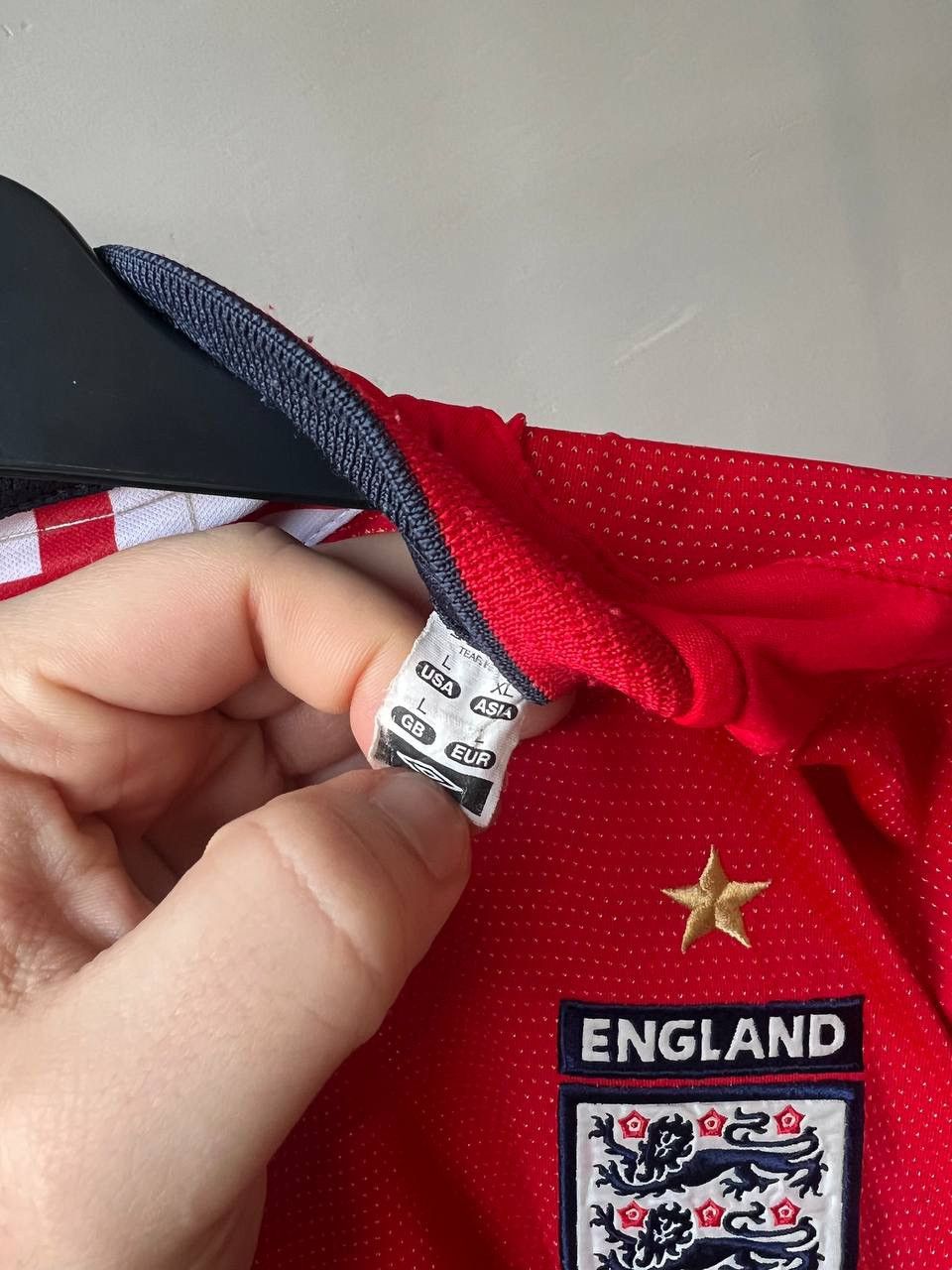 Umbro 2004/06 ENGLAND TEAM AWAY SOCCER JERSEY FOOTBALL SHIRT UMBRO Size US L / EU 52-54 / 3 - 6 Thumbnail