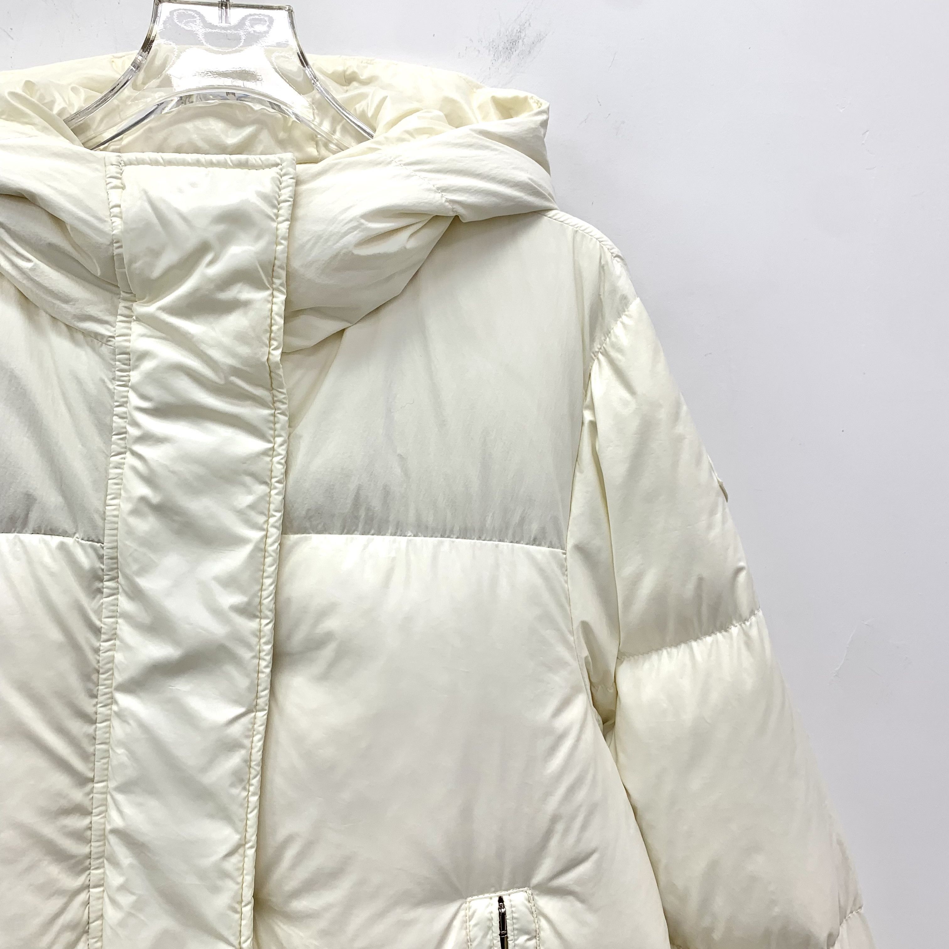 Moncler Moncler Gloriettes Down Jacket Cream (3) Size L / US 10 / IT 46 - 3 Thumbnail