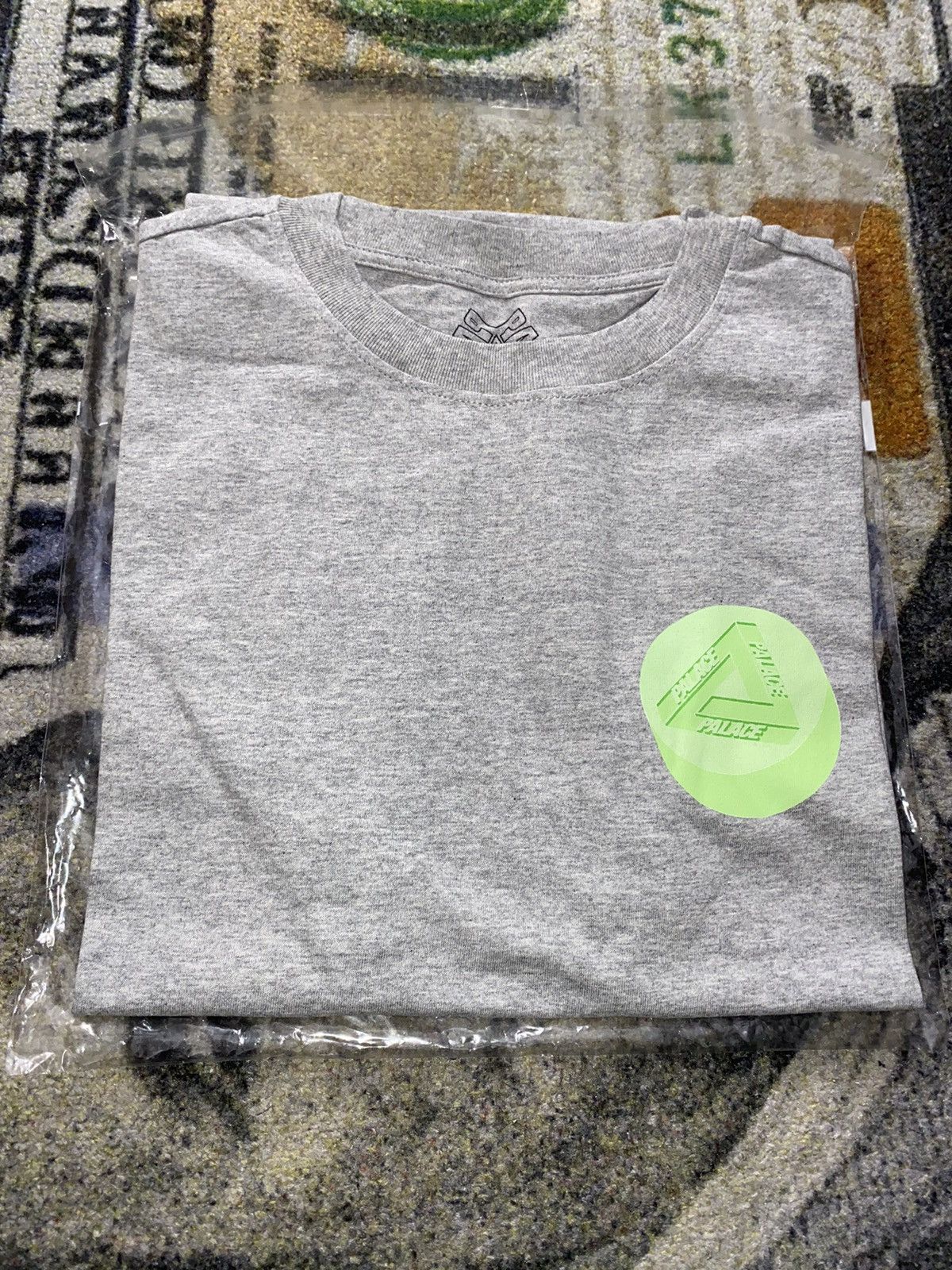 Palace Palace Tablet Short-sleeve T-Shirt Grey (2015) Size US L / EU 52-54 / 3 - 3 Thumbnail