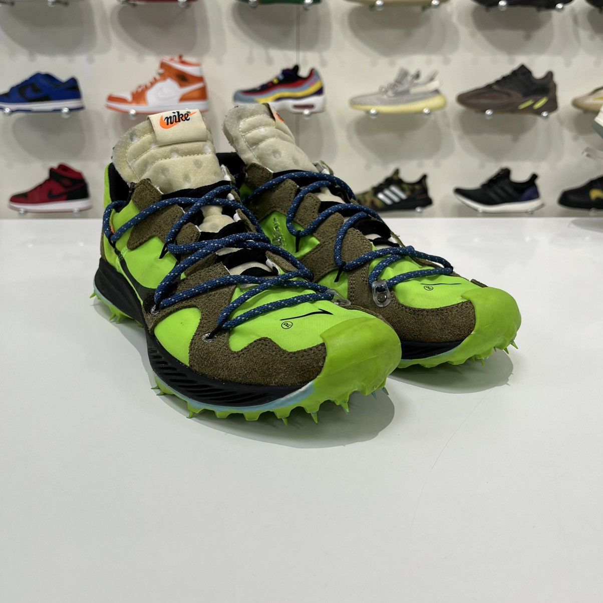 Nike × Off-White Nike Zoom Terra Kiger 5 Off-White Electric Green (W) Size US 10.5 / EU 43-44 - 7 Thumbnail