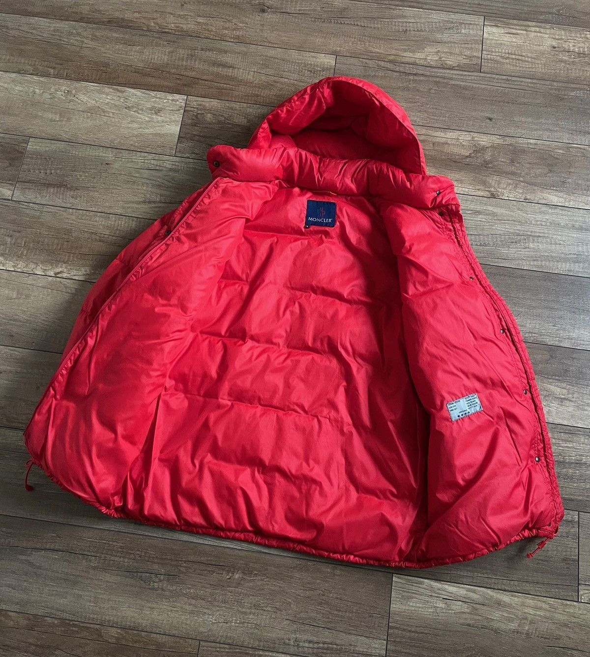 Moncler Vintage Moncler Grenoble Red Down Hooded Puffer Jacket Size L / US 10 / IT 46 - 4 Thumbnail