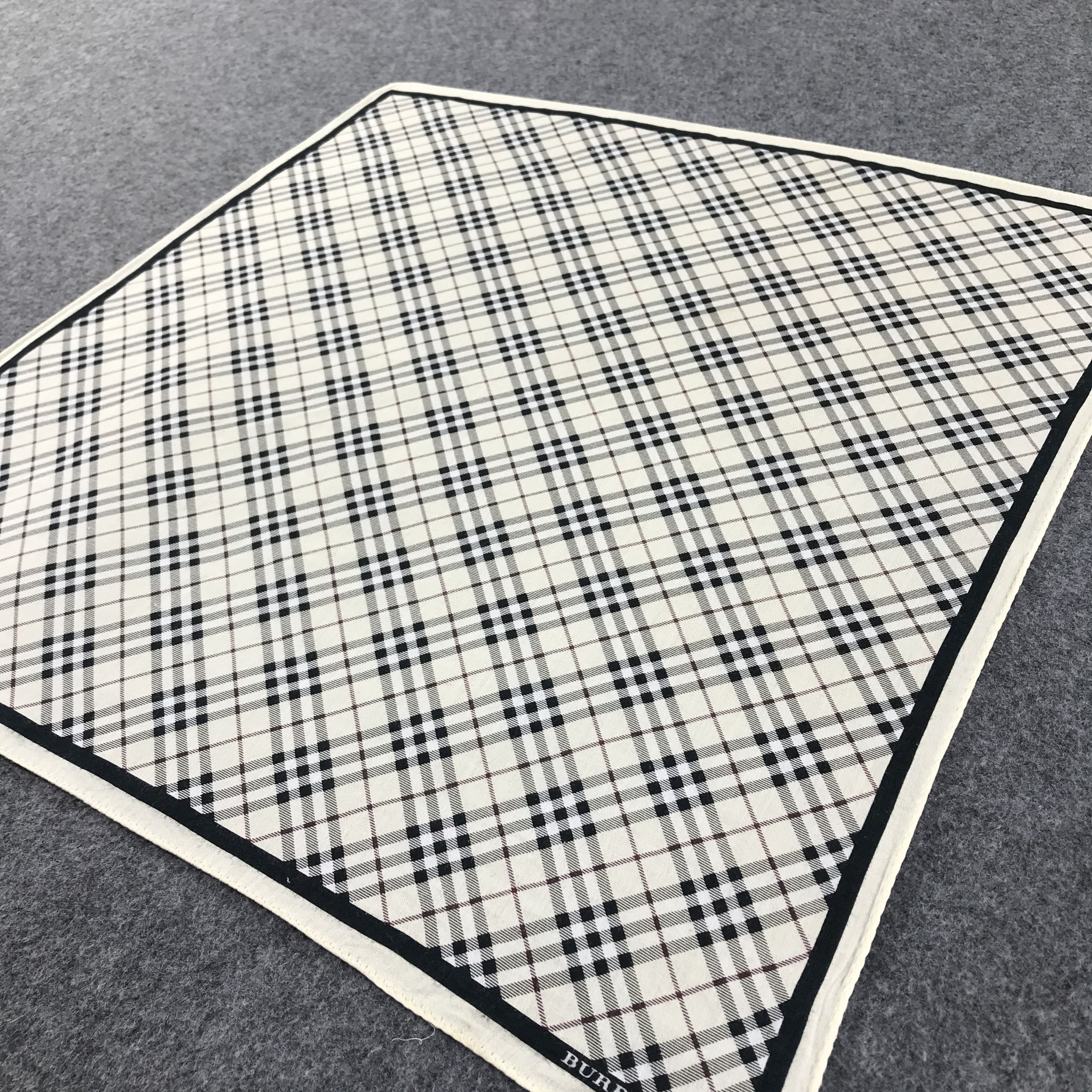 Burberry Burberry Handkerchief Neckerchief Bandana H234 Size ONE SIZE - 5 Thumbnail