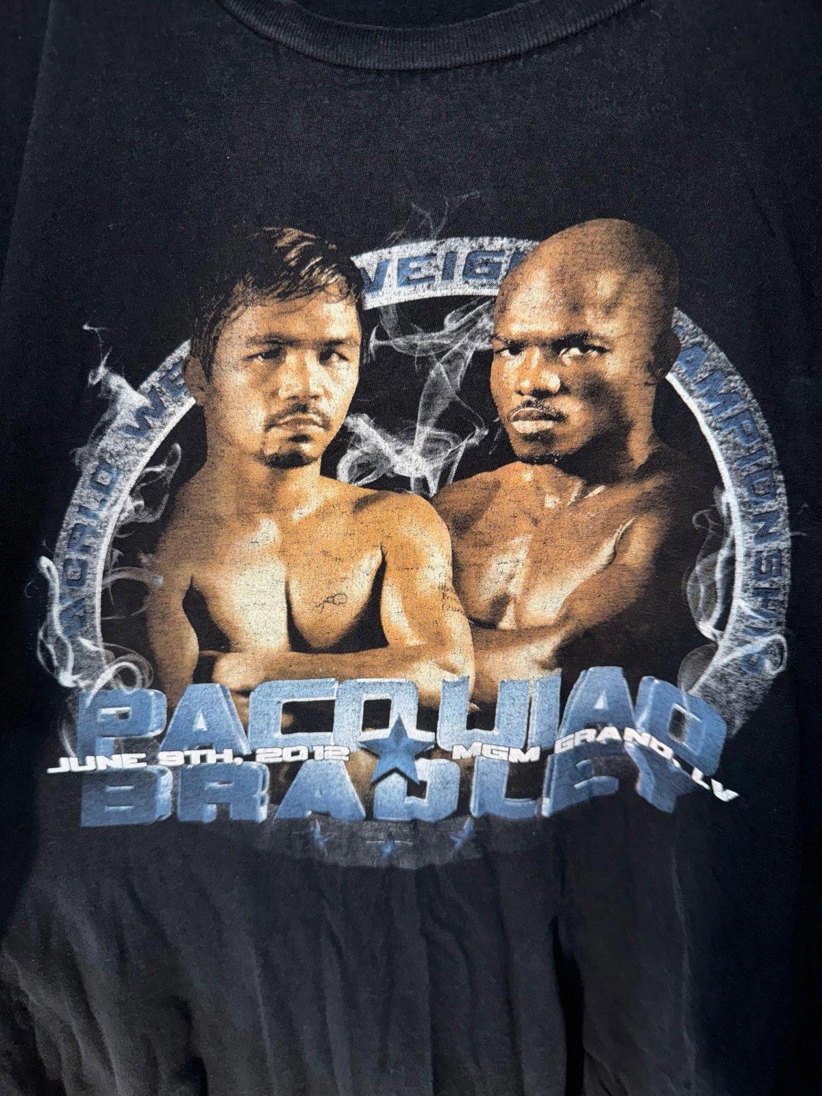 WWE 2012 Manny Pacquioa VS Tim Bradley T-Shirt Men’s Size XL Size US XL / EU 56 / 4 - 3 Thumbnail