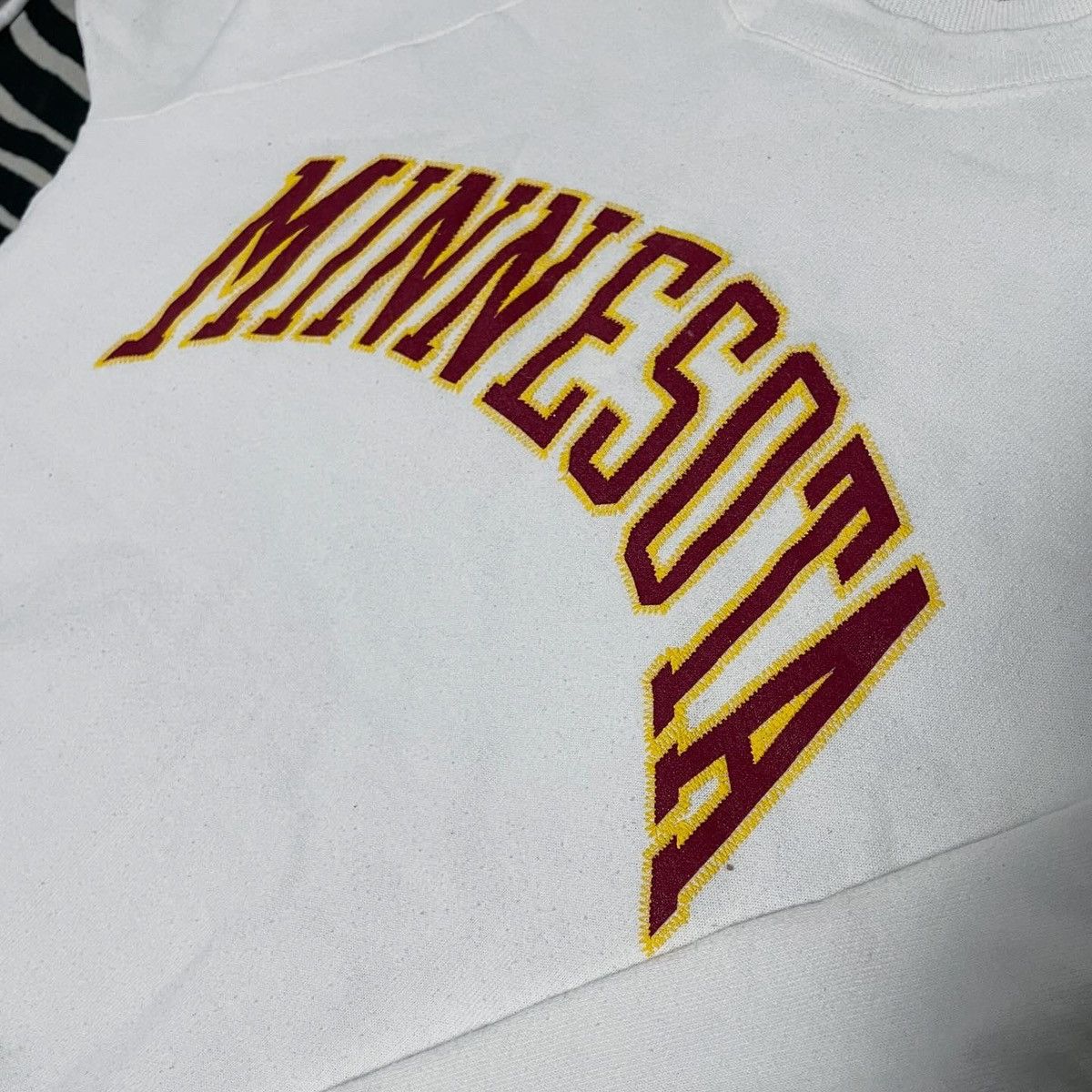 Vintage Vintage Champion Minnesota Crewneck Sweatshirt Size US L / EU 52-54 / 3 - 4 Thumbnail