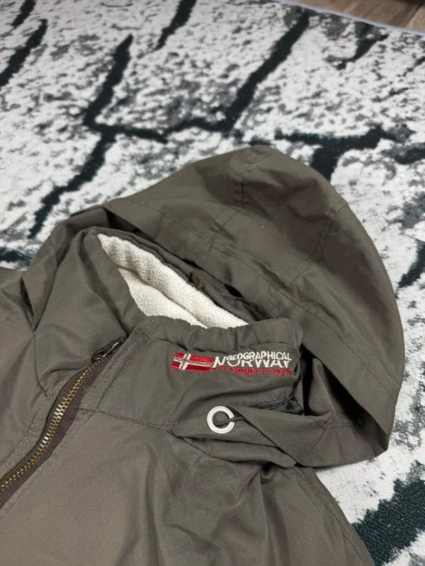 Other Vintage puffer vest brown white double-sided fleece S Size US S / EU 44-46 / 1 - 3 Thumbnail