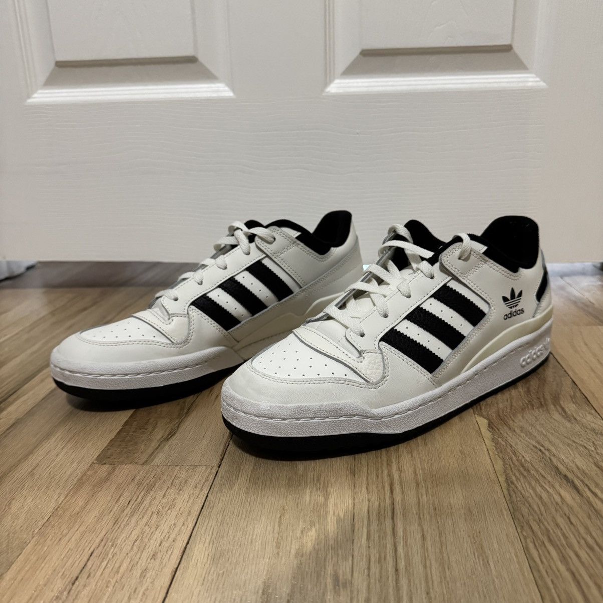 Adidas Adidas Men's Forum Low Classic Shoes Size US 10.5 / EU 43-44 - 1 Thumbnail