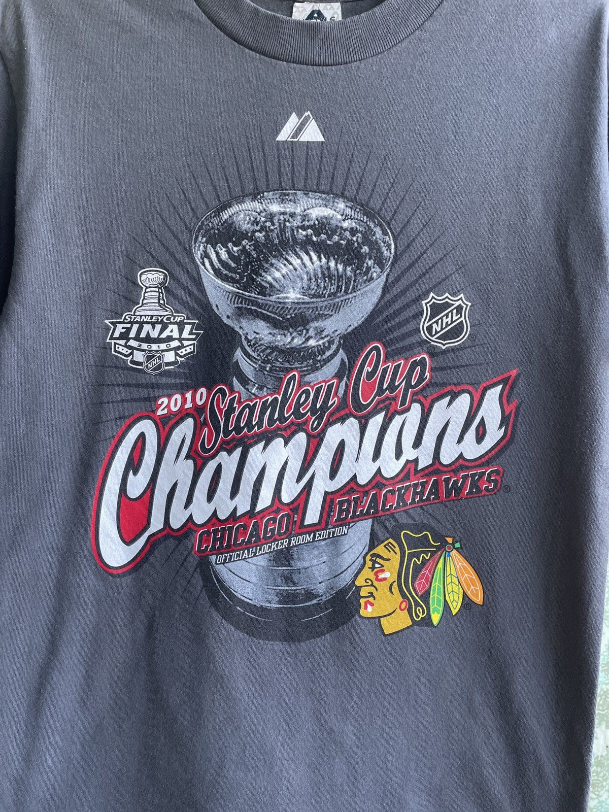 NHL Chicago BlackHawks Stanley Cup 2010 Champions NHL T Shirt Size US S / EU 44-46 / 1 - 2 Thumbnail