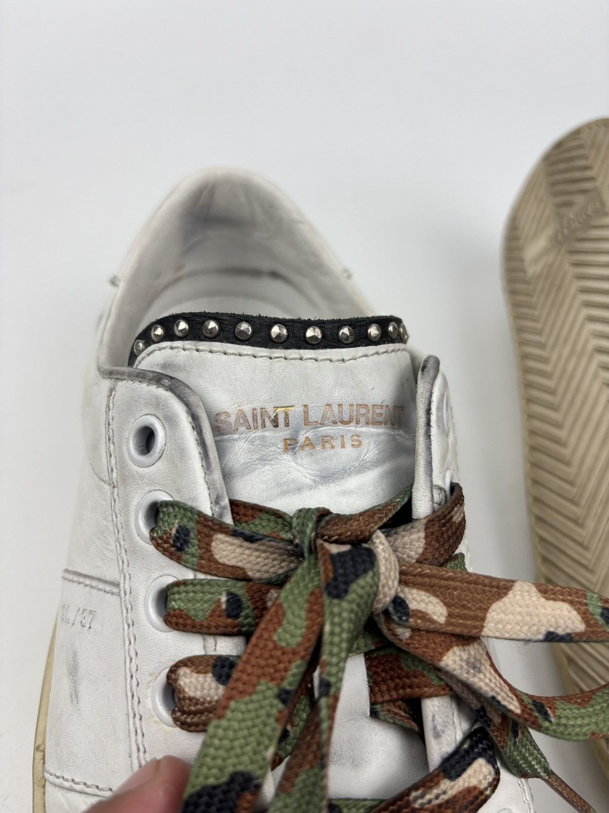 Saint Laurent Paris Saint Laurent Surf Studded Sneakers Size US 9 / IT 39 - 6 Thumbnail