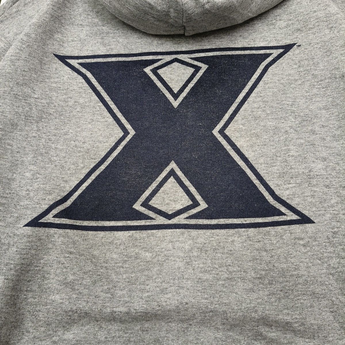 Champion Vintage 90's Champion Xavier Musketeers Back Hit Hoodie Size US S / EU 44-46 / 1 - 14 Thumbnail