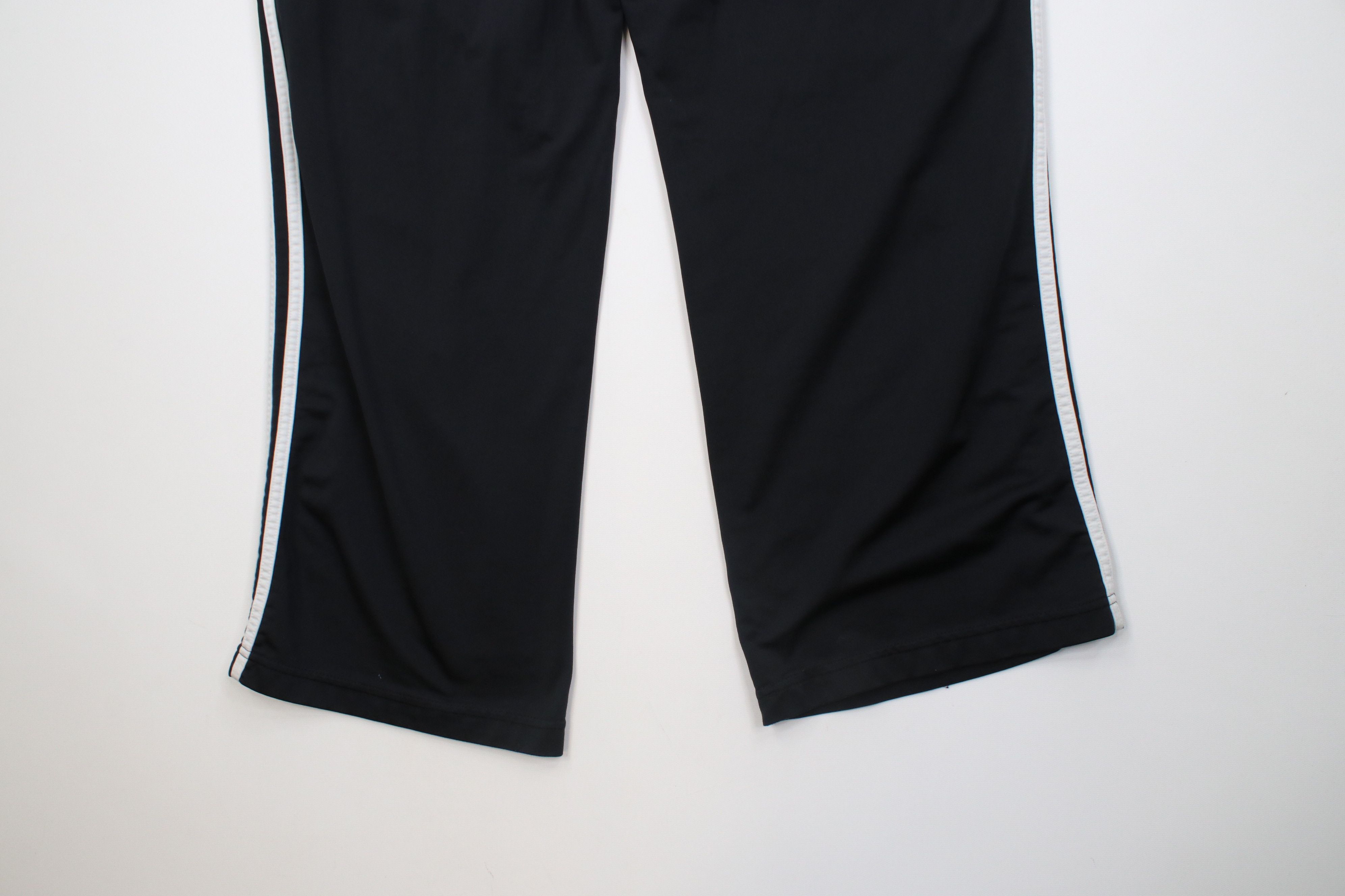 Adidas Vintage Y2K 2005 Adidas Wide Leg Sweatpants Pants Black Size US 34 / EU 50 - 12 Thumbnail