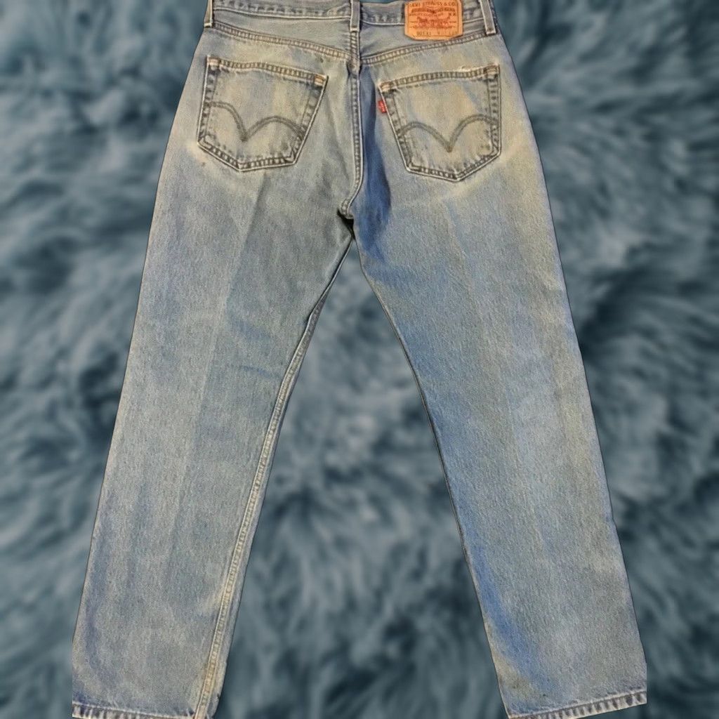 Levi's VINTAGE Levi's 501 Jeans Men 31 Blue Distressed Button Fly 30 Inseam 80s 90s Grunge Punk Western Rock Biker Denim Dad Logo Straight Fashion Size US 31 - 1 Thumbnail