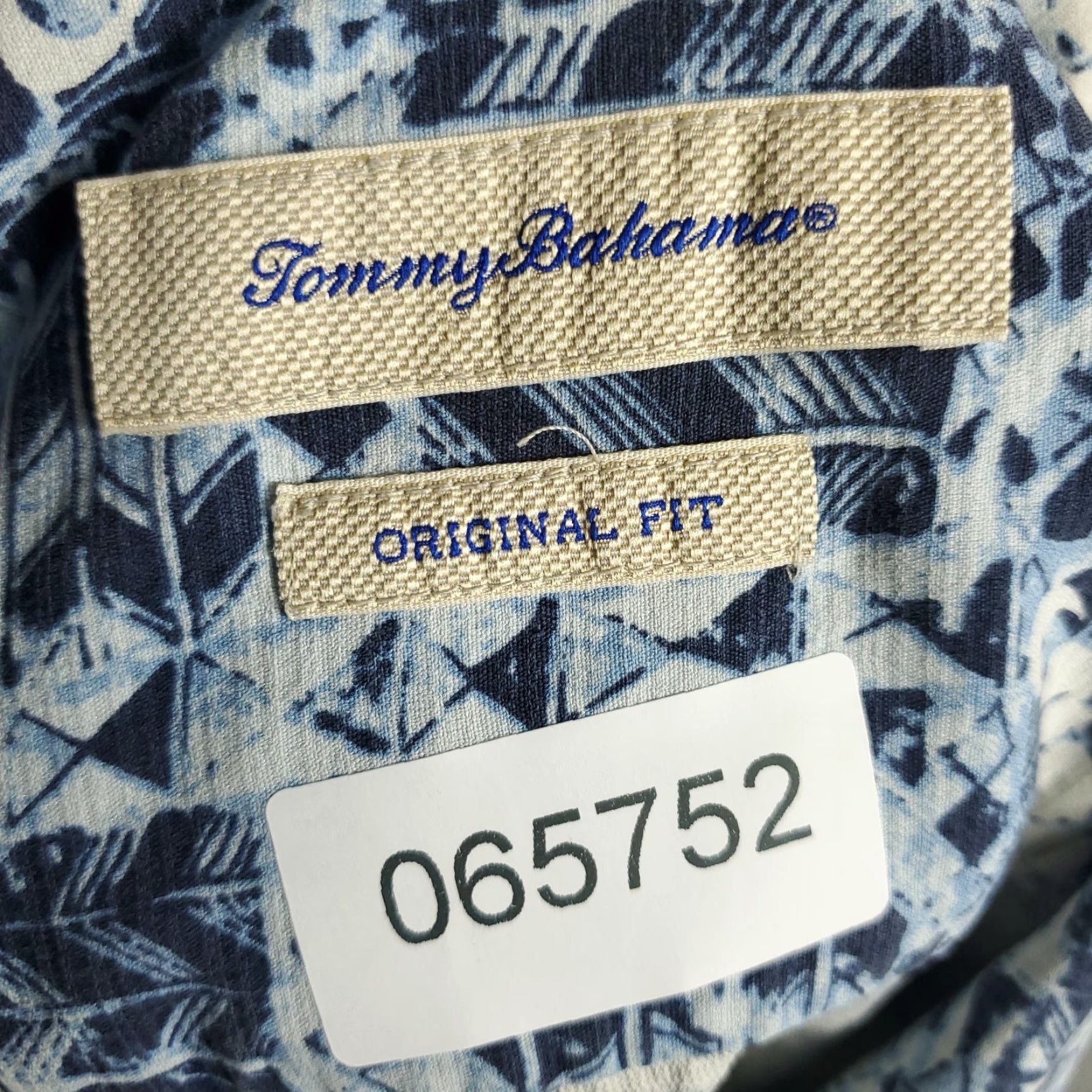 Tommy Bahama Tommy Bahama Shirt Mens XL Blue Floral Silk Hawaiian Button Up Size US XL / EU 56 / 4 - 8 Thumbnail