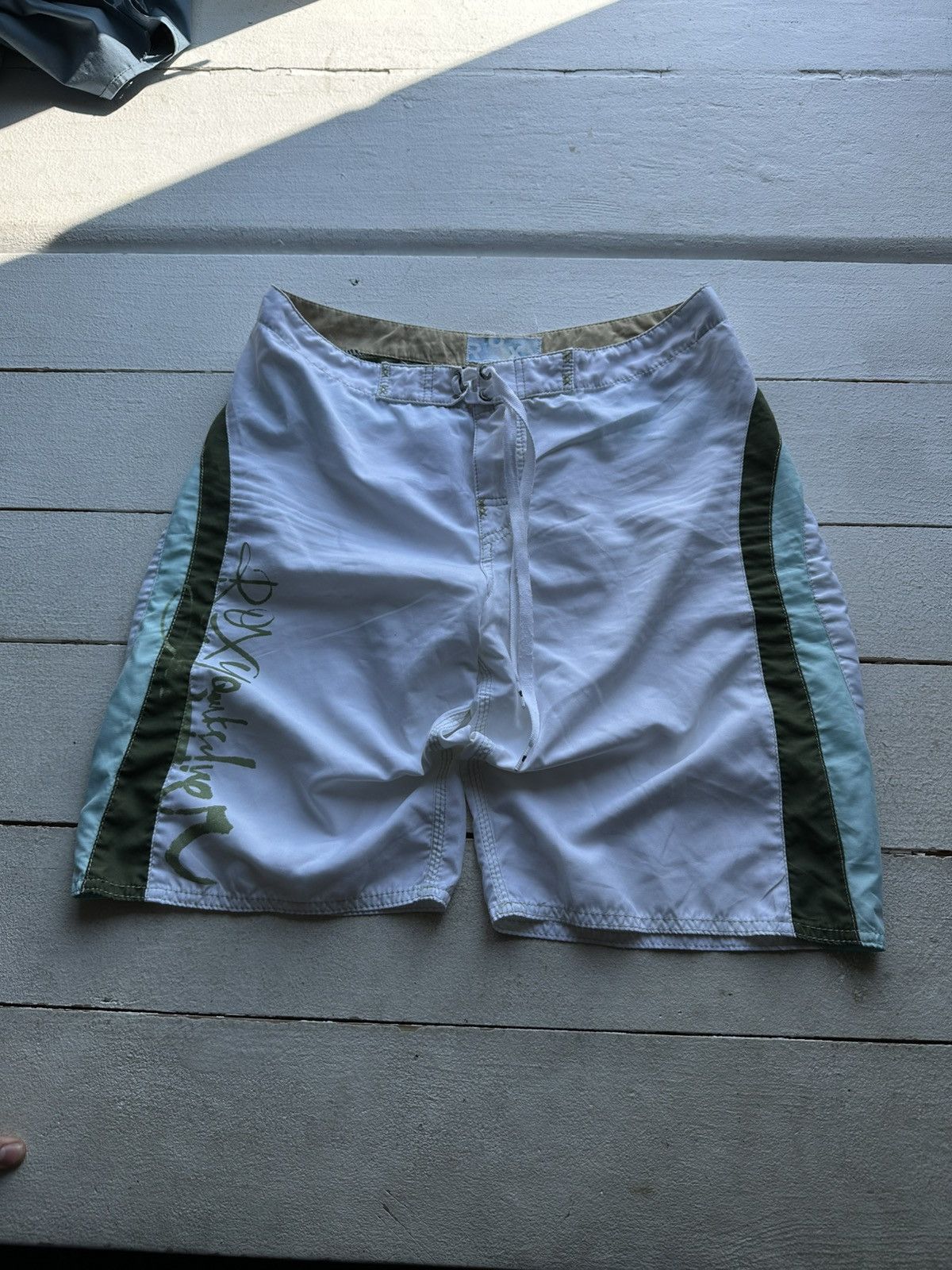 🚨Vintage Roxy Quiksilver Shorts Big Logo Y2K Unisex Surfing