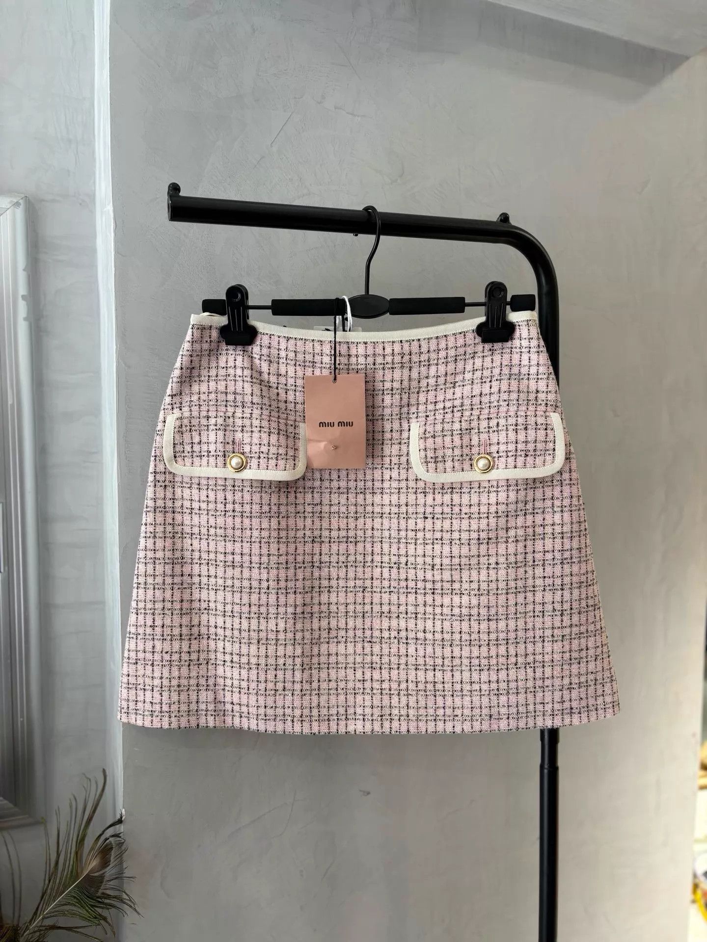 Miu Miu MIU MIU Pink Gold Buckle Double Pkt Skirt 38/40 NWT Size 26" / US 2 / IT 38 - 1 Thumbnail