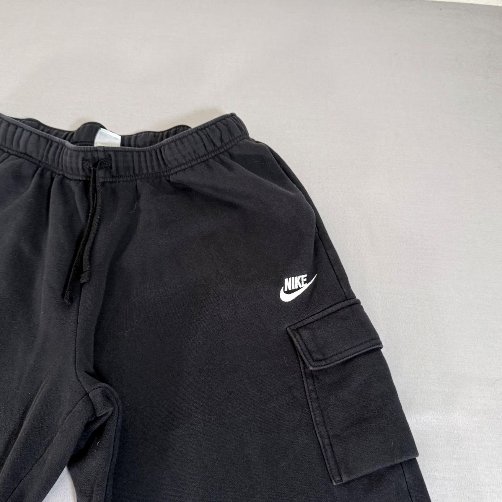 Nike Nike Pants Mens Large Black Fleece Cargo Joggers Sweatpants Pockets Size US 33 - 3 Thumbnail