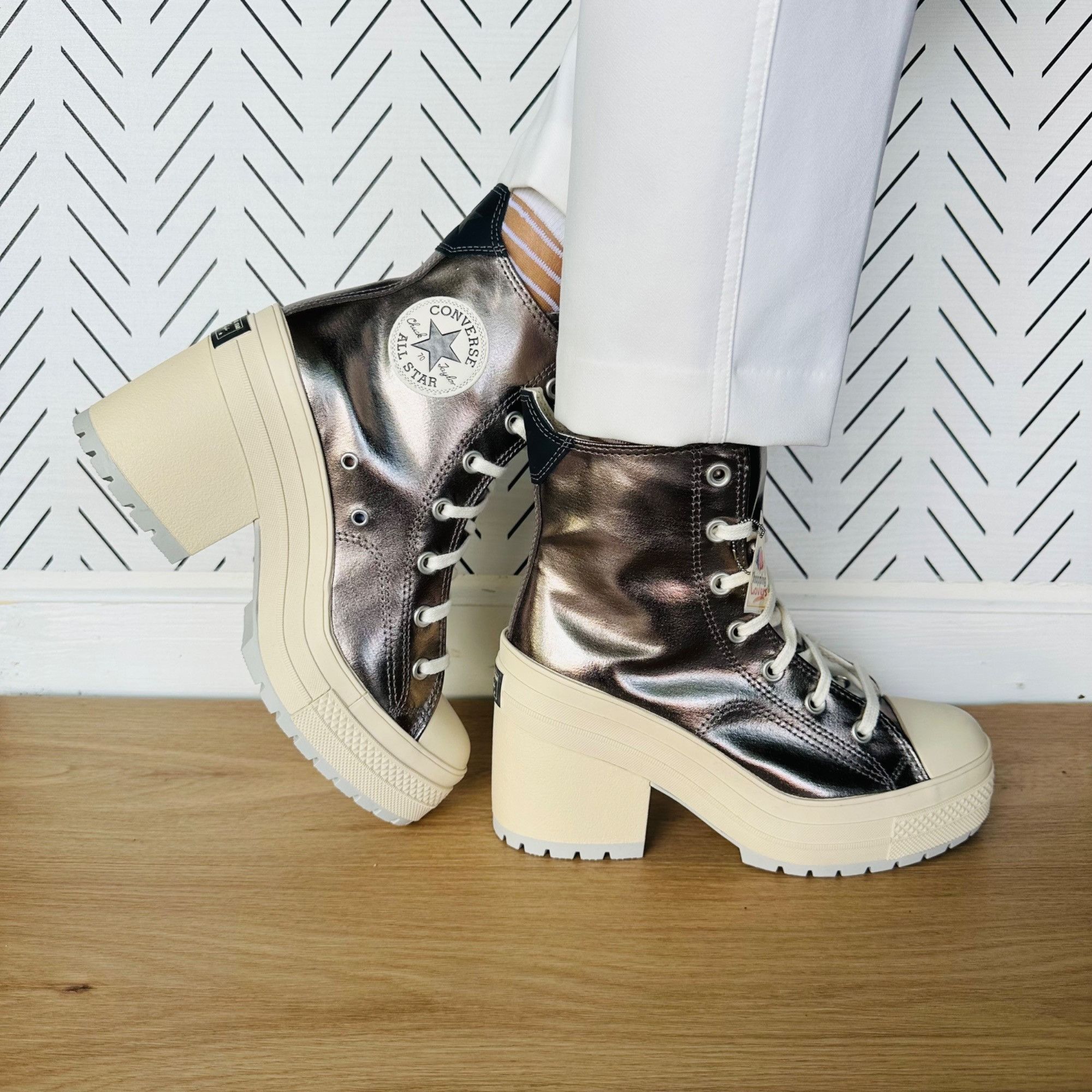 Converse ⭐Converse Chuck 70 De Luxe Heel 7.5 Women Shoes Sneakers Met Size US 7.5 / IT 37.5 - 3 Thumbnail