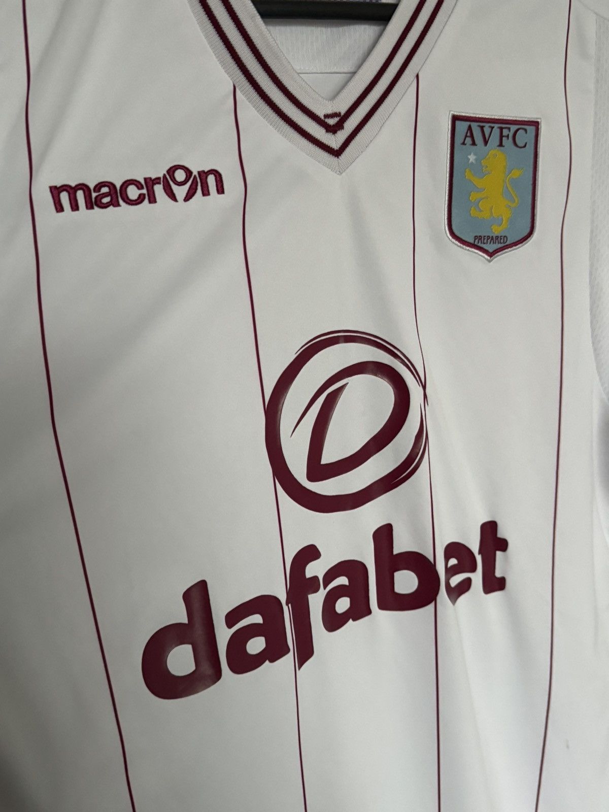 Macron Aston Villa 14/15 Away Football Jersey Size S / US 4 / IT 40 - 3 Thumbnail