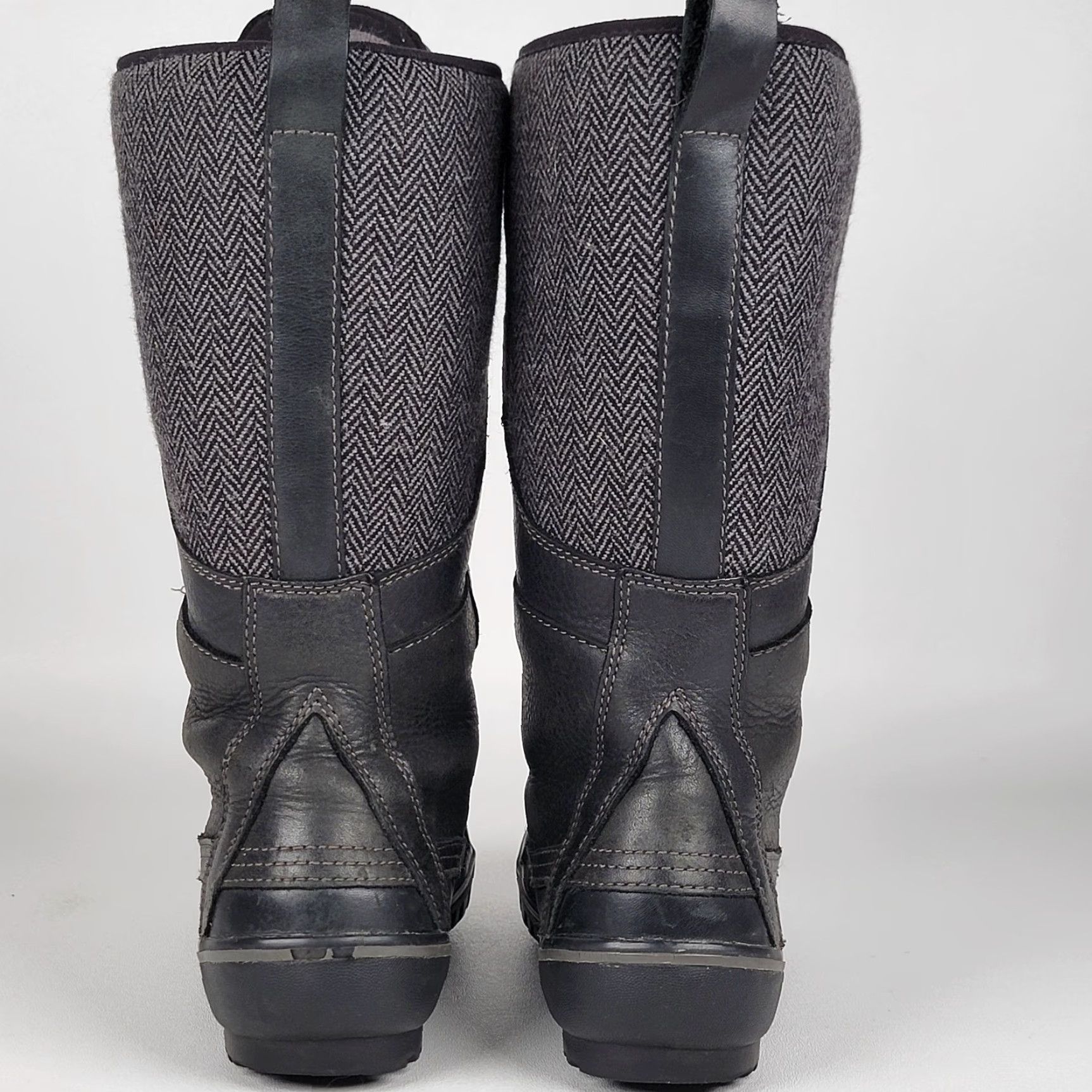 Vintage L.L.Bean Bar Harbor Waterproof Tall Snow/Rain Boot Women's 6M Black/ Grey Mid-Calf Leather/ Fabric/ Rubber Rubber Outsole Waterproof Casual Size US 6 / IT 36 - 7 Thumbnail