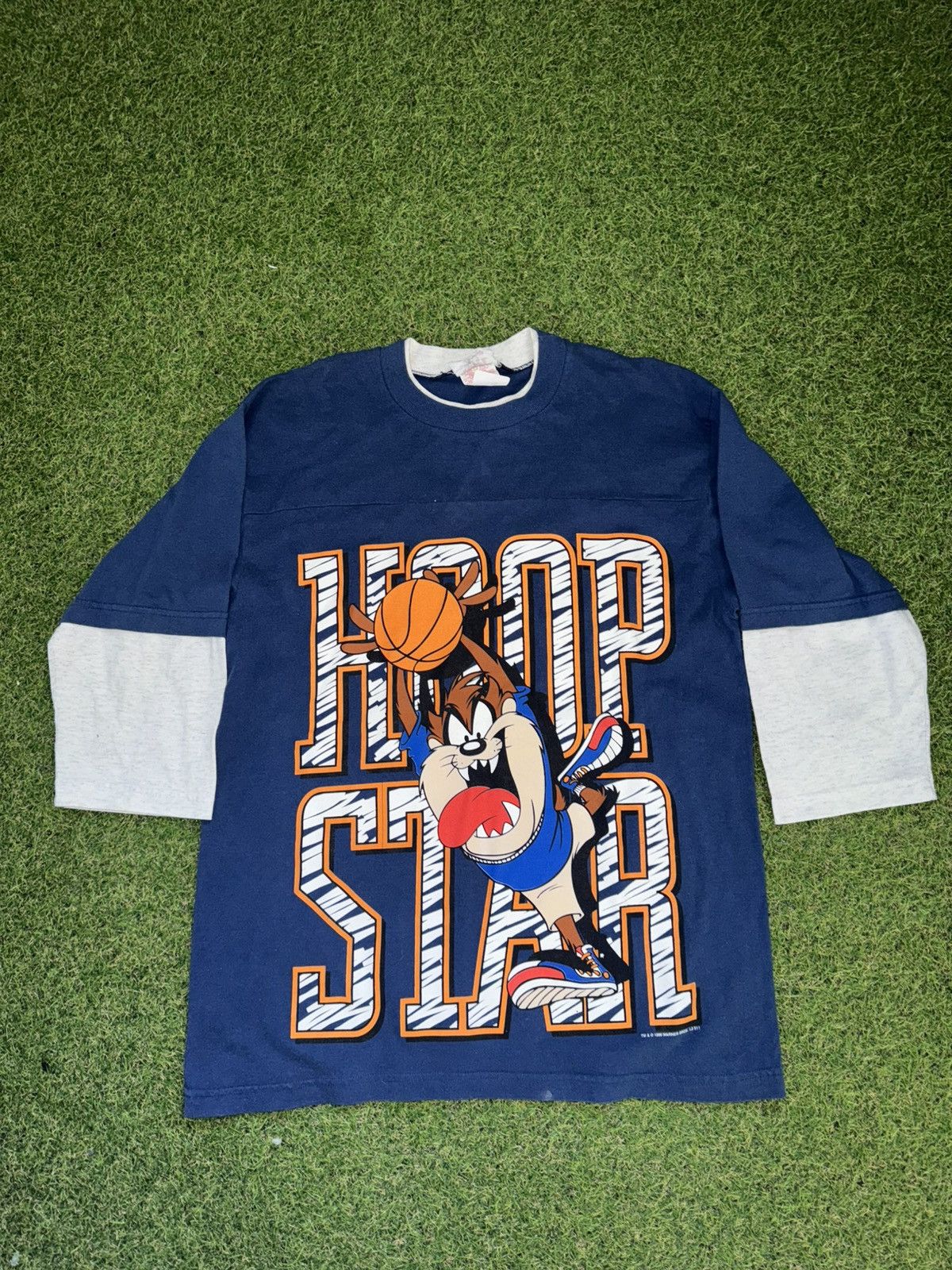Vintage Vintage Taz basketball T-shirt Size US M / EU 48-50 / 2 - 1 Thumbnail