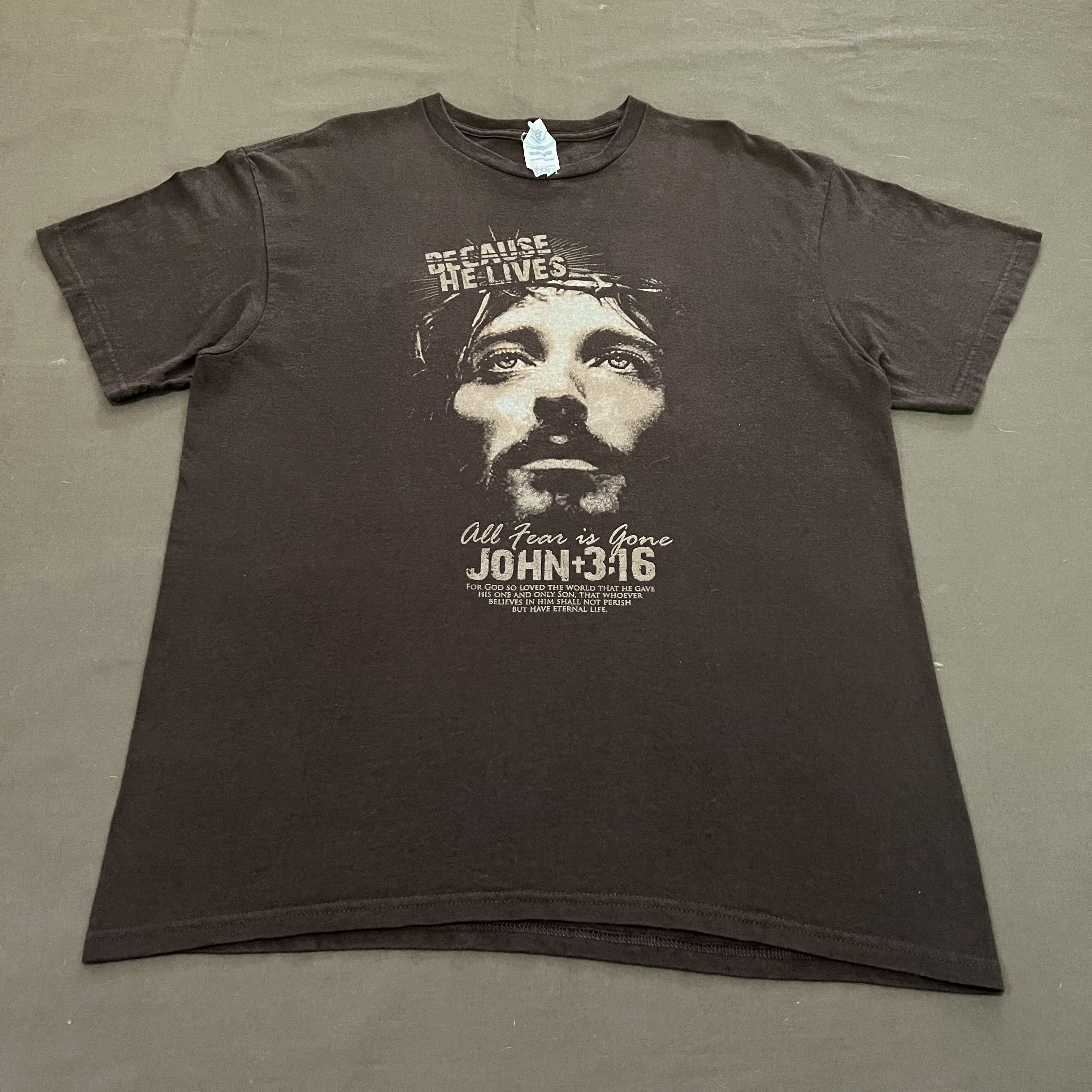 Vintage Vintage Y2K Jesus God Lord Bible Holy Tee Shirt Size US L / EU 52-54 / 3 - 2 Thumbnail