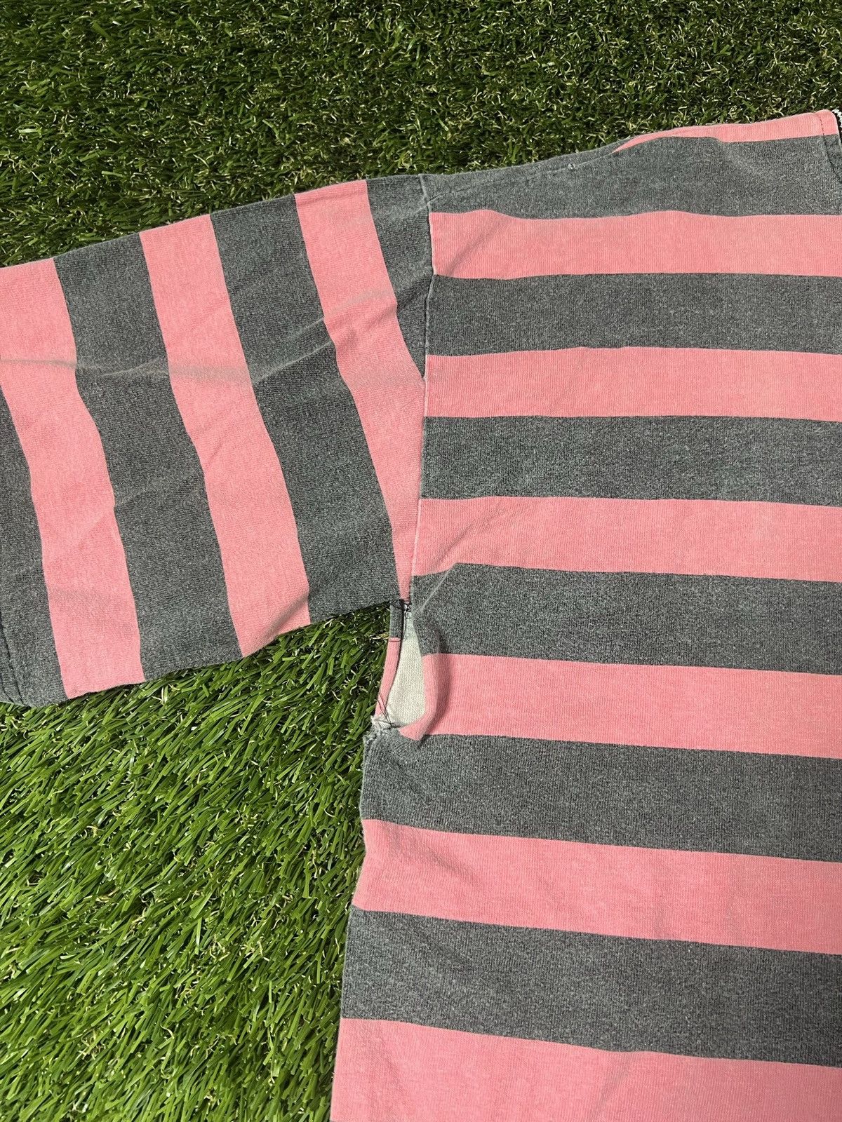FRED × Vintage Vintage 90’s Red Striped Essential Skater Pocket Tee Size US L / EU 52-54 / 3 - 3 Thumbnail
