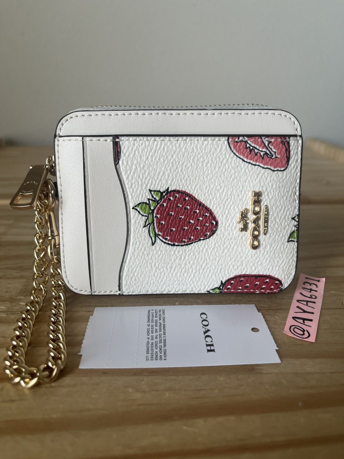 Coach Coach zip card case with strawberry printed Size ONE SIZE - 1 Thumbnail