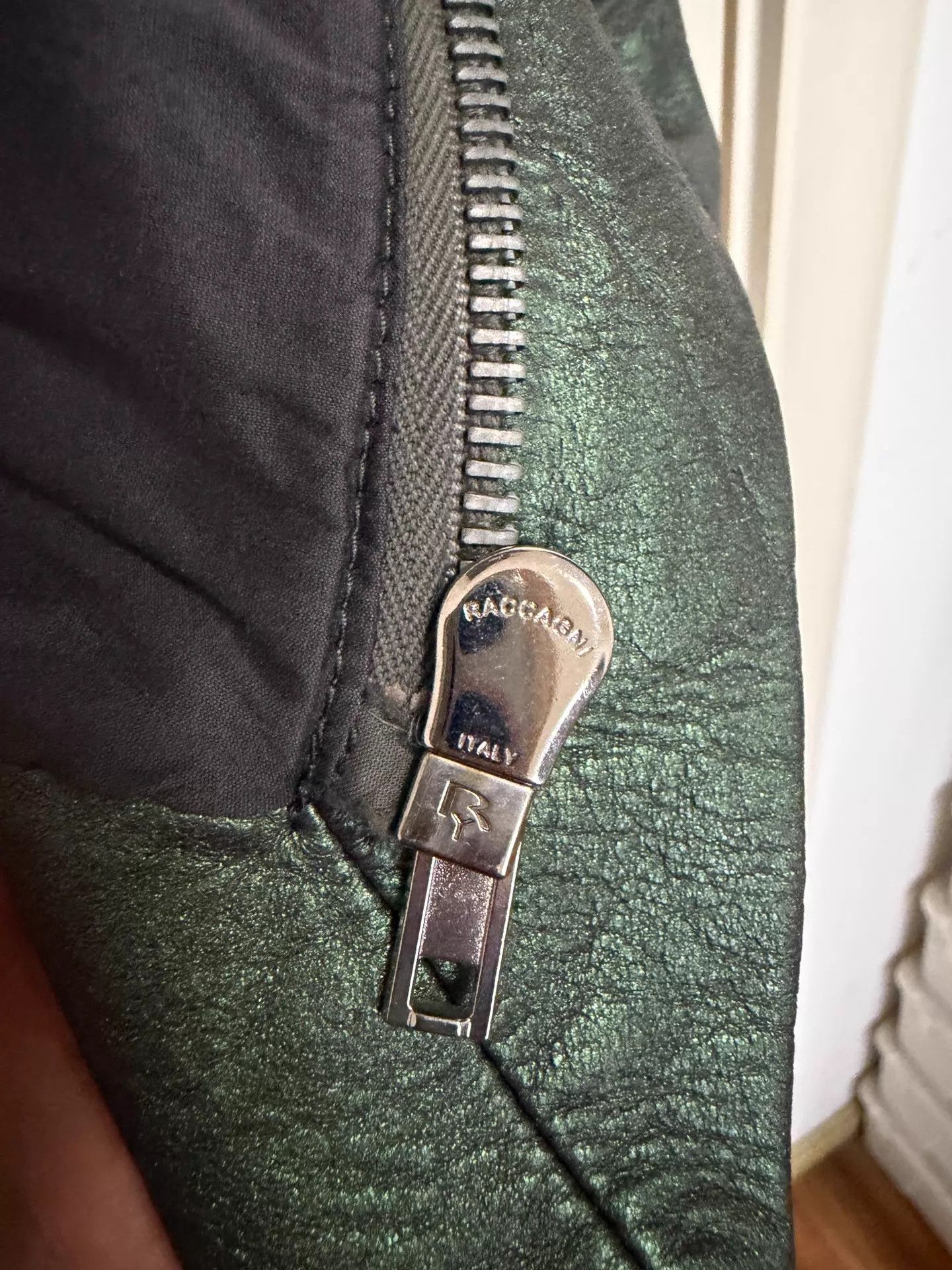 Rick Owens Rick Owens Metallic Green Lambskin Vest 34 Unused Size XS / US 0-2 / IT 36-38 - 4 Thumbnail