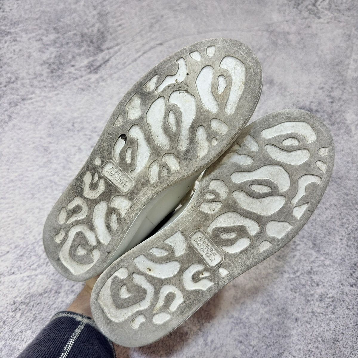 Alexander McQueen Alexander McQueen Womens White Sneakers US9.5 UK6 EU39.5 Size US 9.5 / IT 39.5 - 11 Thumbnail