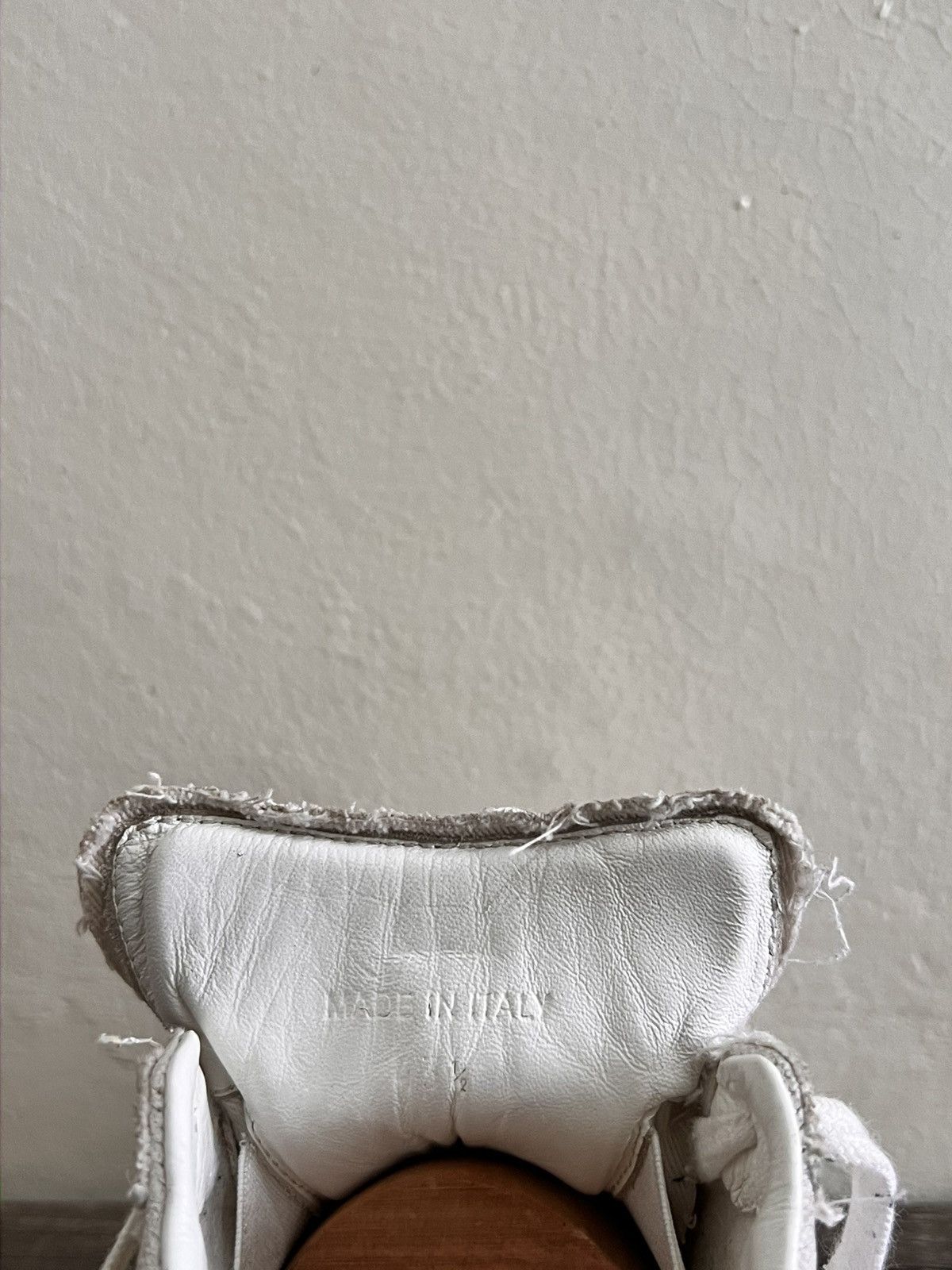 Maison Margiela Paint Splatter Gats White/Blue Size US 10.5 / EU 43-44 - 6 Thumbnail