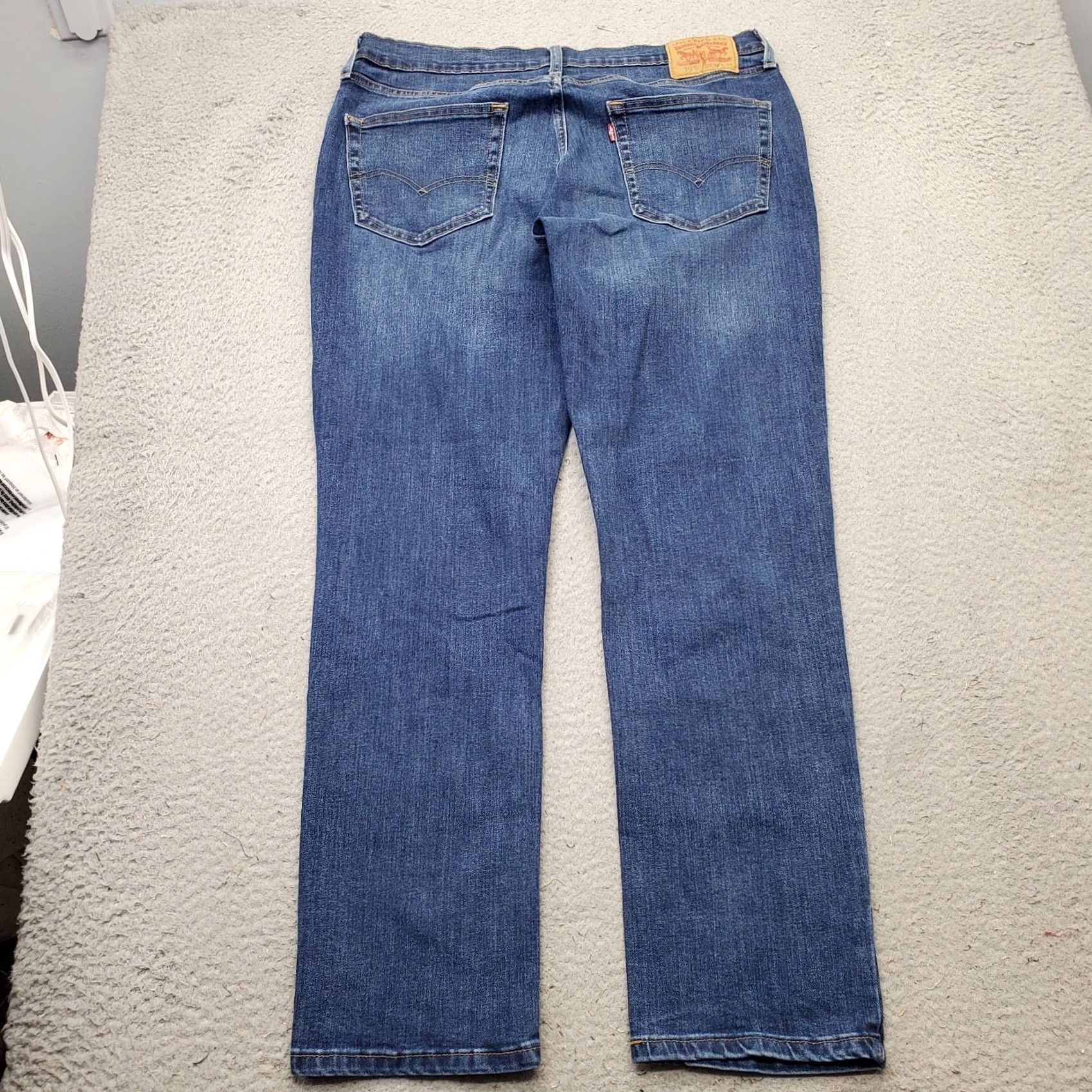 Levi's Levi's 511 Mens Jeans Straight Blue Denim 5-Pocket Medium Wash 36x32 Regular Size 36 Color Blue Mens Jeans 5-Pocket Denim Stretch Modern Fit Size US 36 / EU 52 - 2 Thumbnail